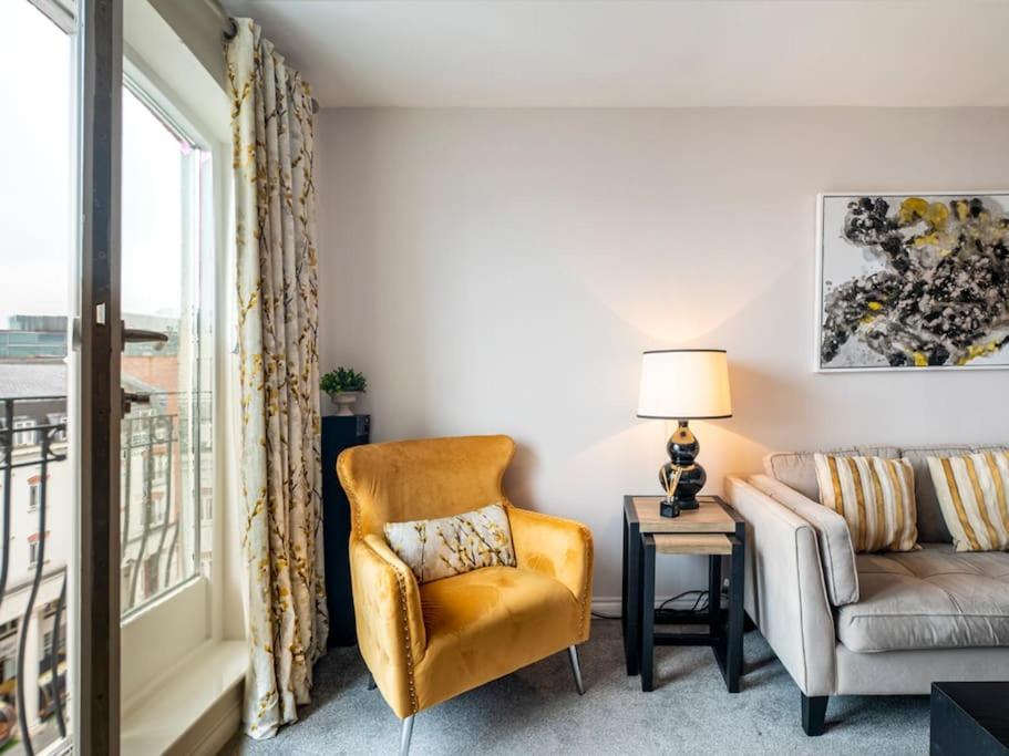 Stunning Apartment in Belfast Cathedral Quarter view 5