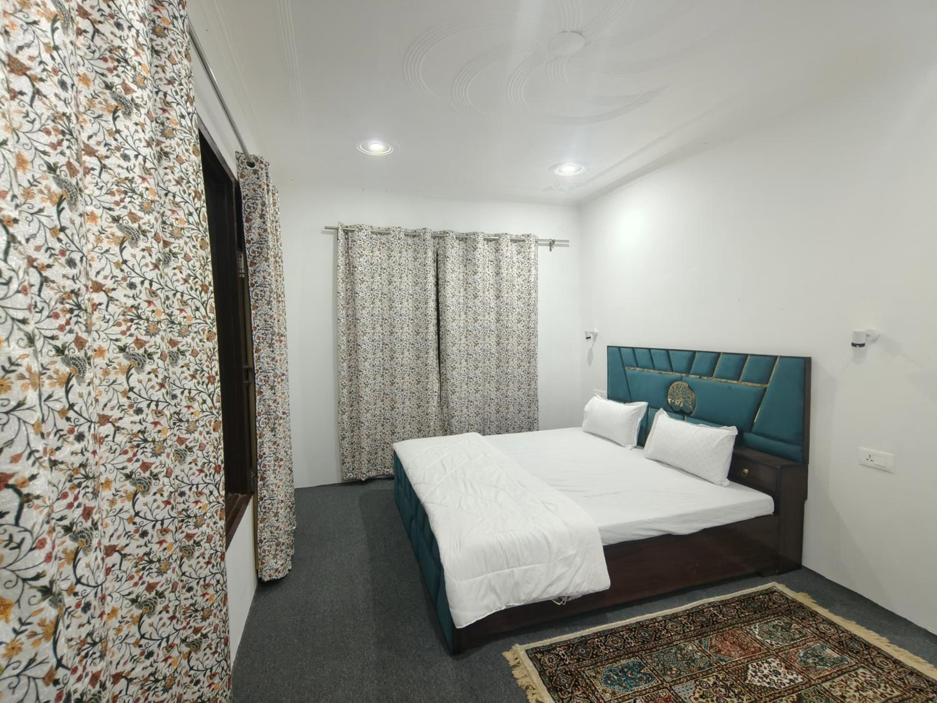 Photo 18