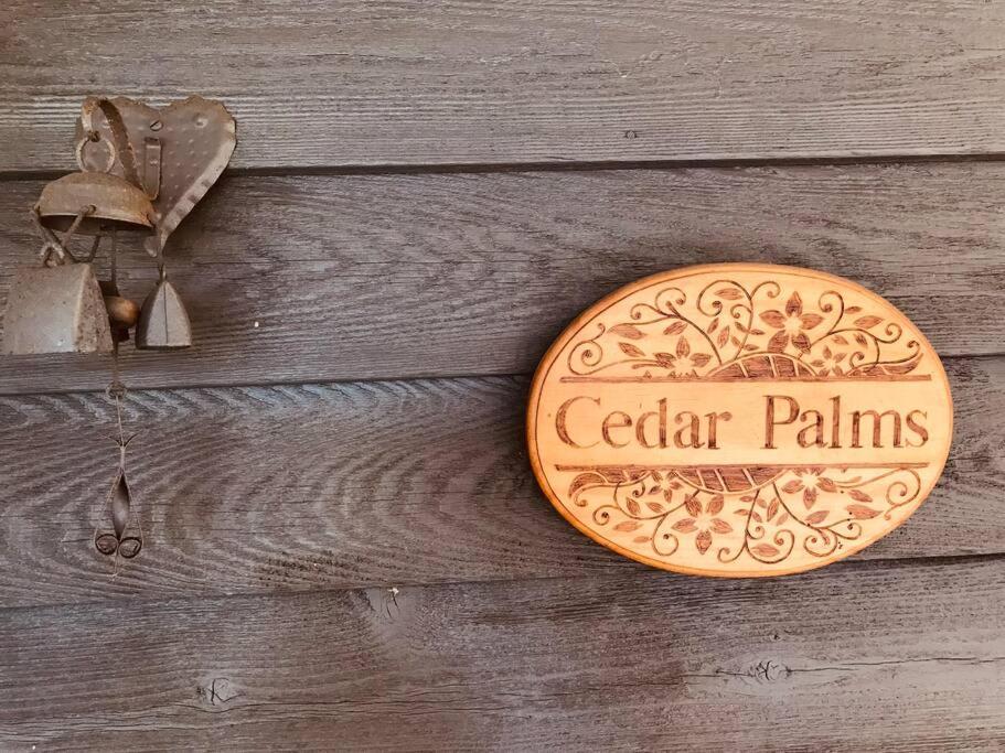 Cedar Palms Pet friendly close to red rocks beach