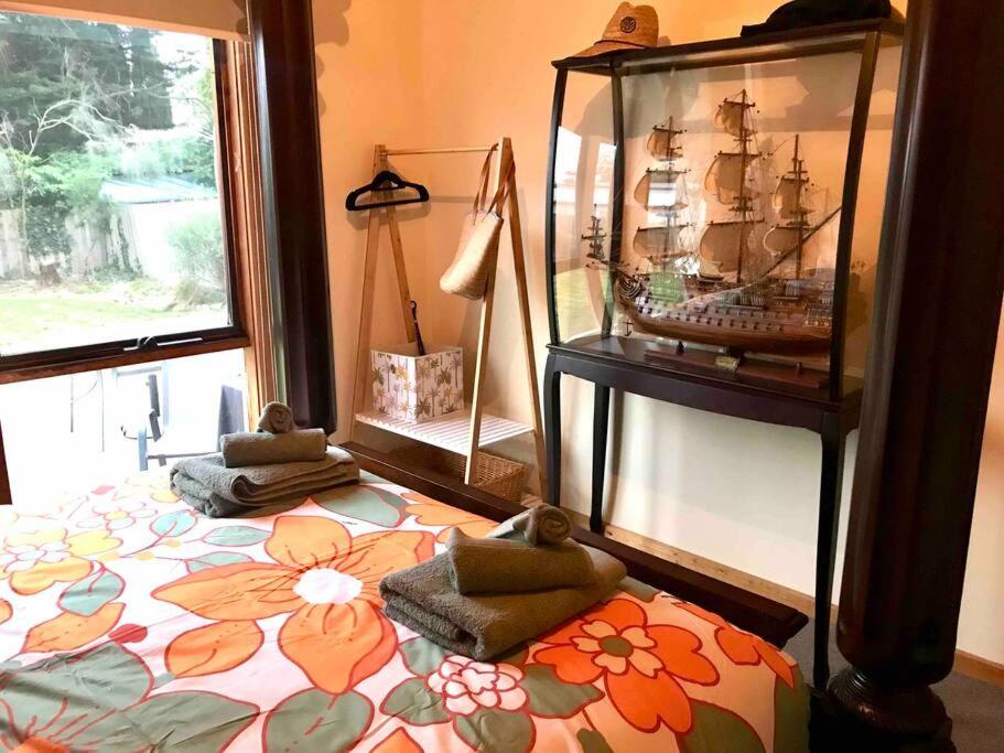 Cedar Palms Pet friendly close to red rocks beach