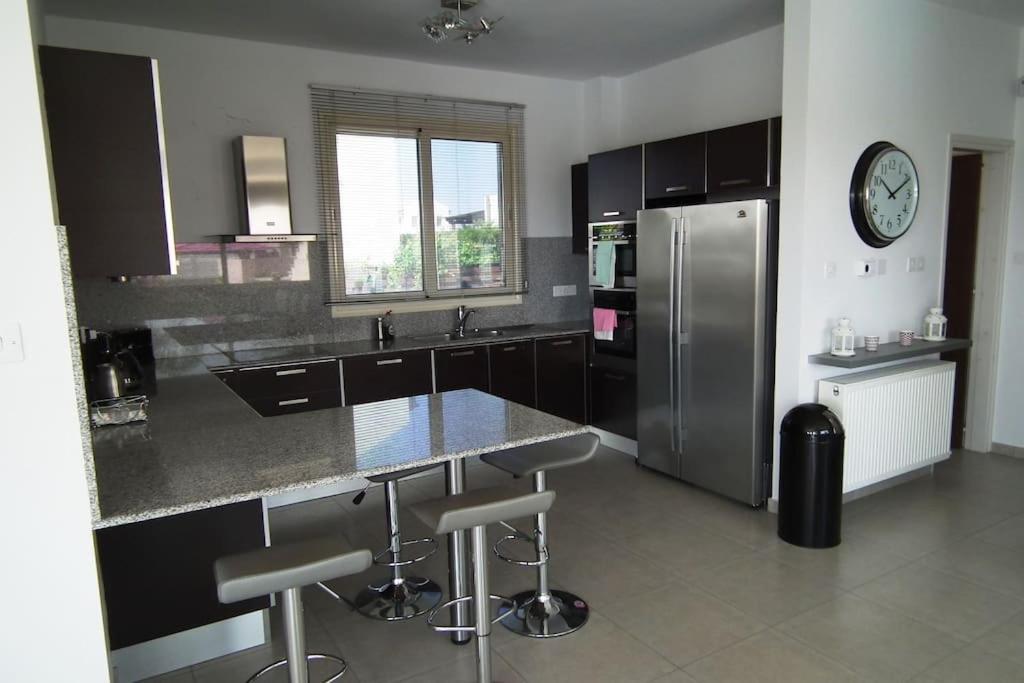 Villa Anthea-beach-private pool