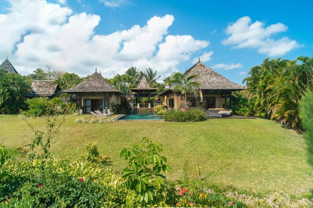 Villa Belle Rive view 2