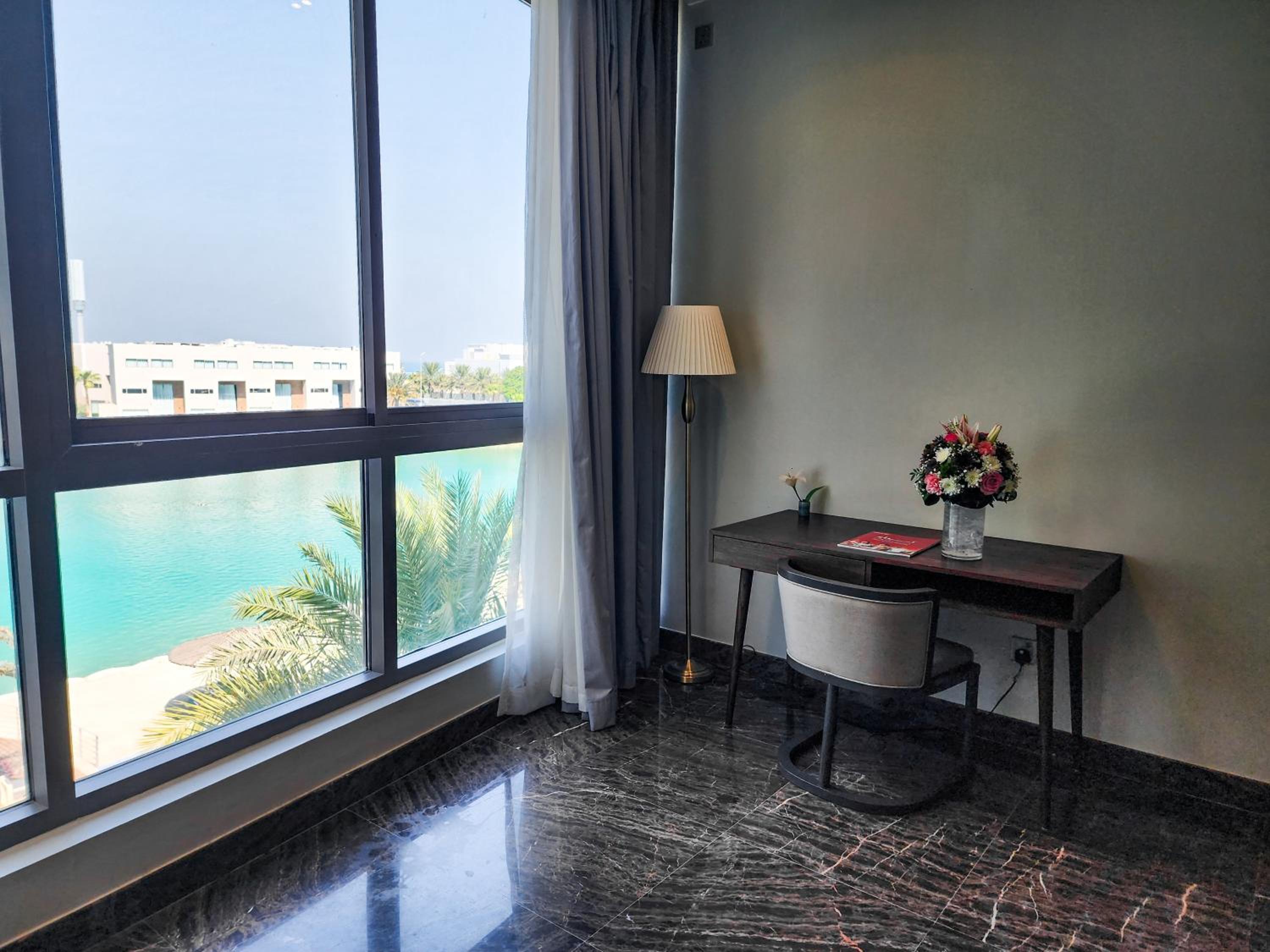 Dragon Beach Hotel