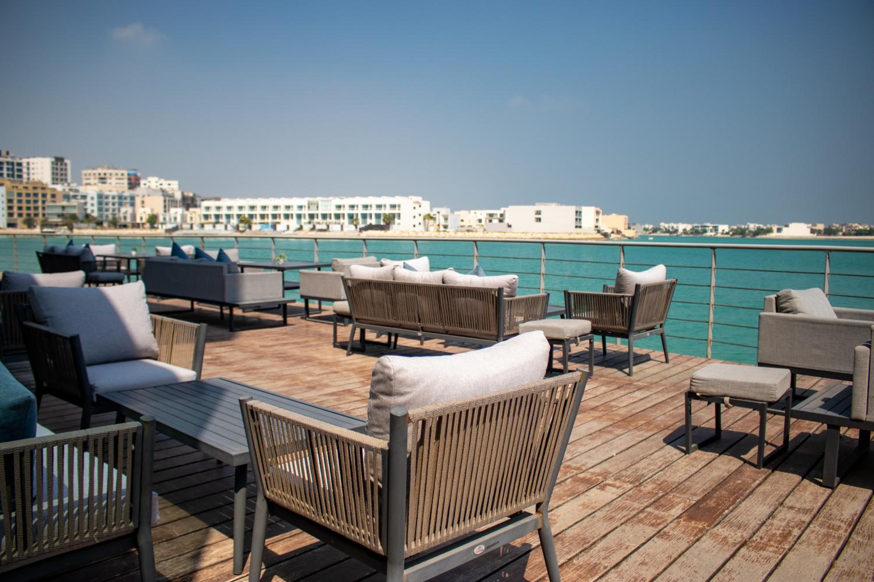 Dragon Beach Hotel