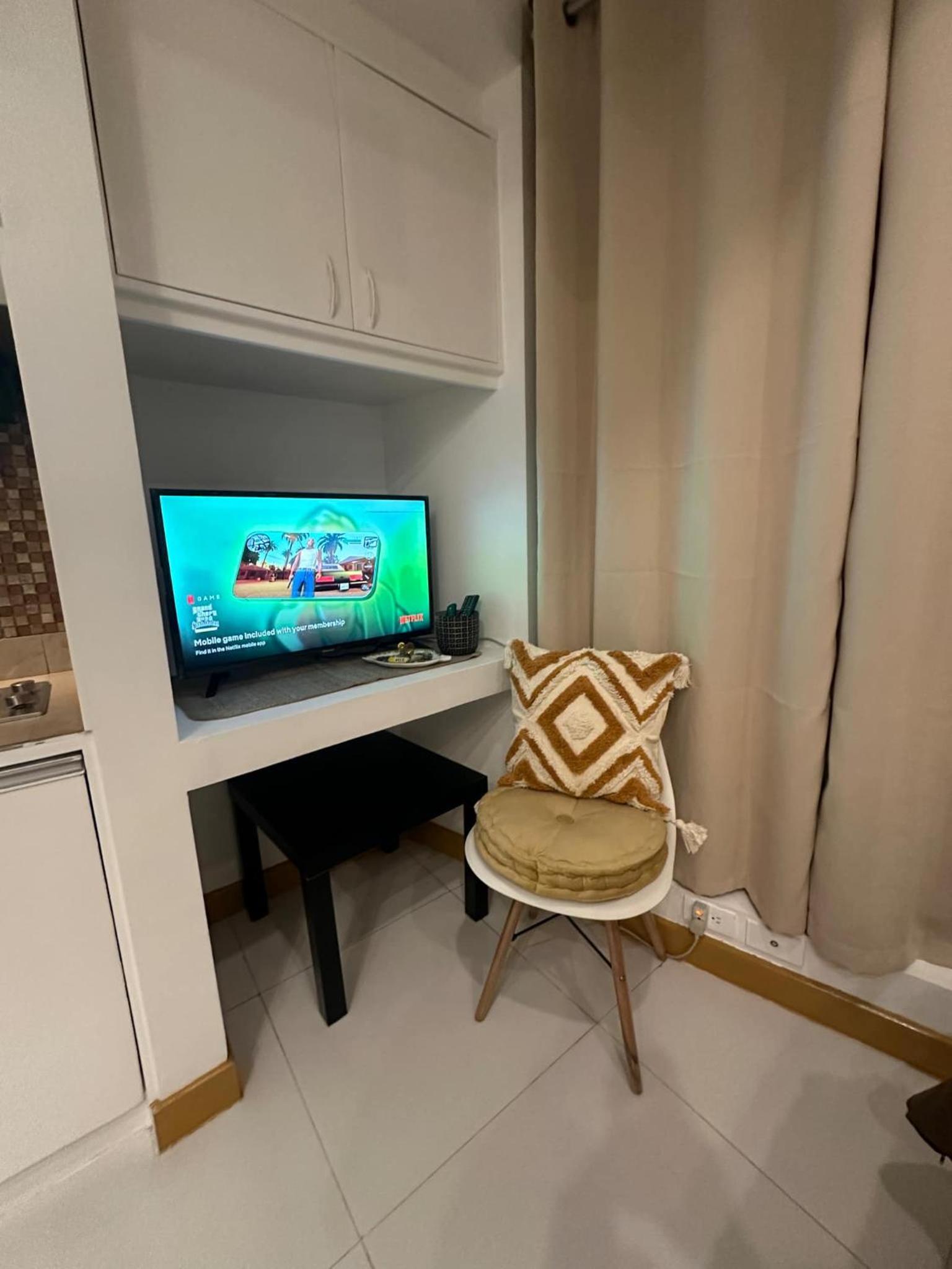 Cozy Place with City View at Greenbelt Makati