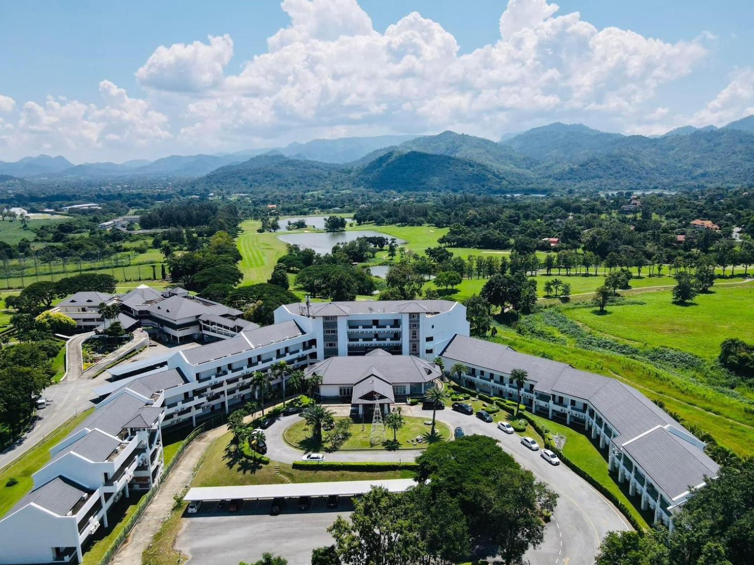 Hotel Sir James Resort - Image 1