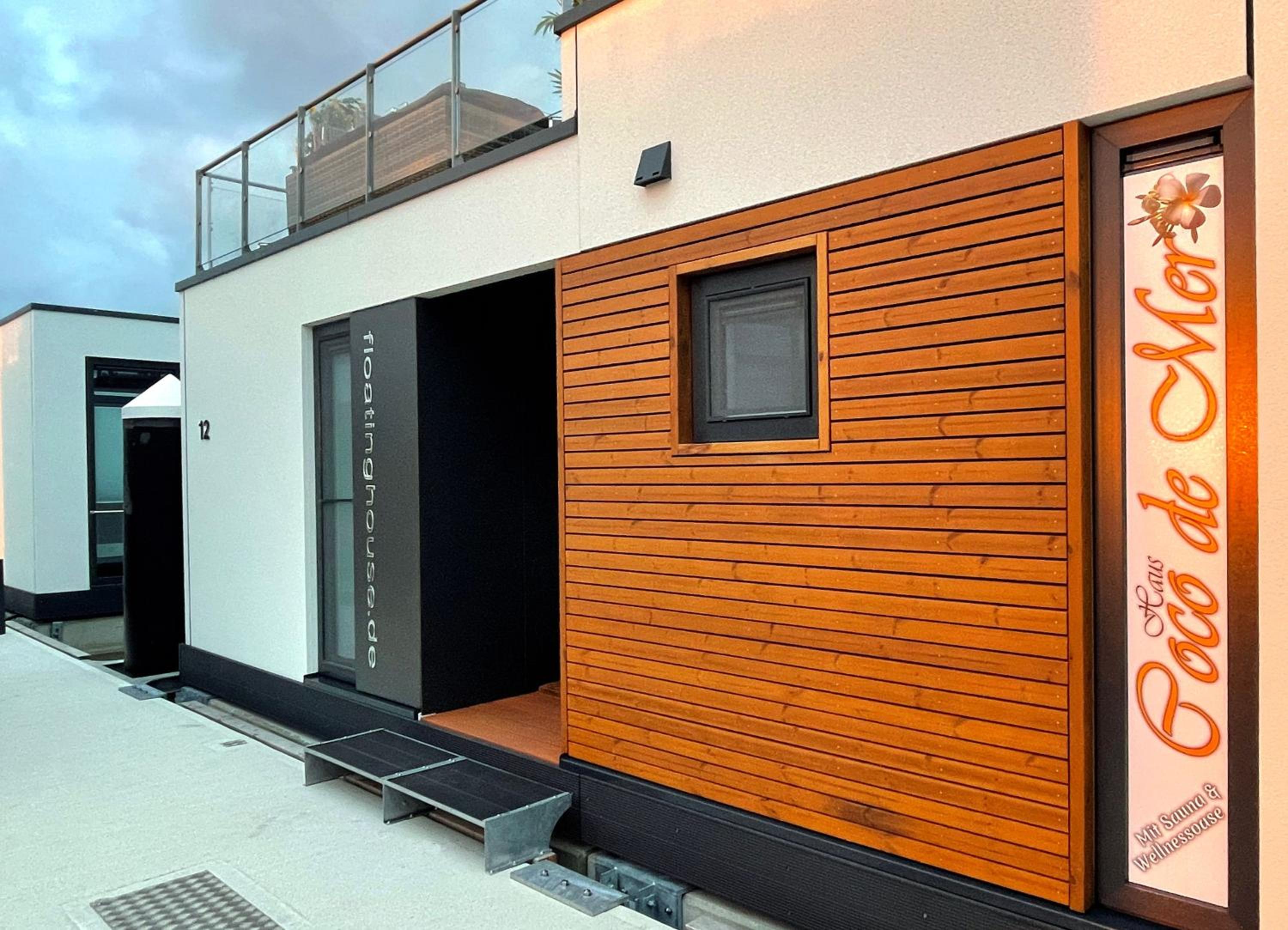 Floating Hideaway- Coco de Mer view 3