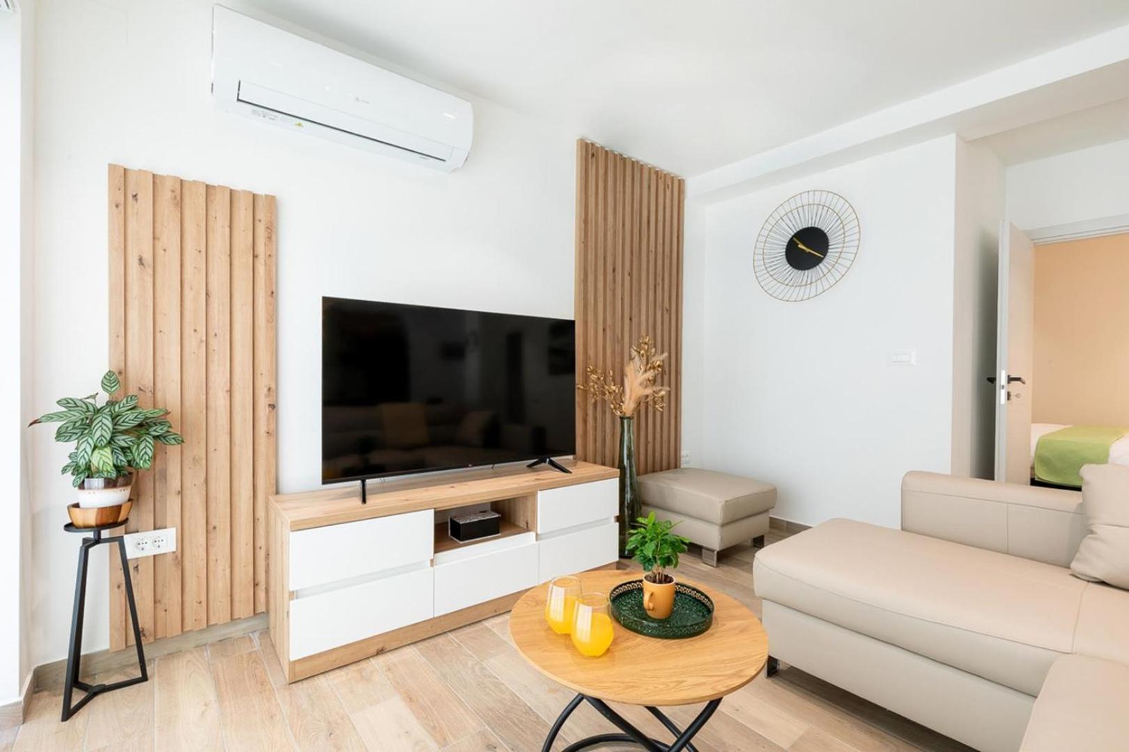 Holiday Home D. Maria with Sea View and Private Pool