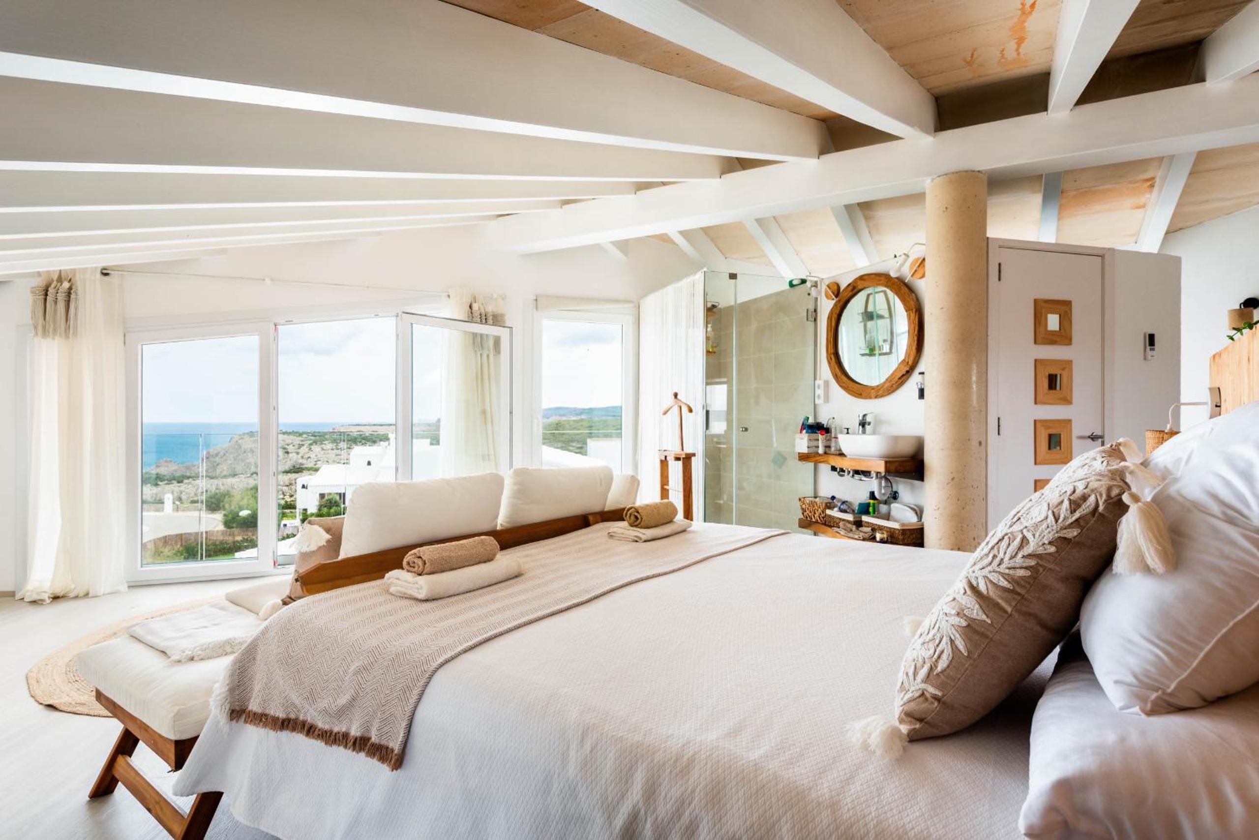 kistine 5 bedroom villa, cala morell view 2