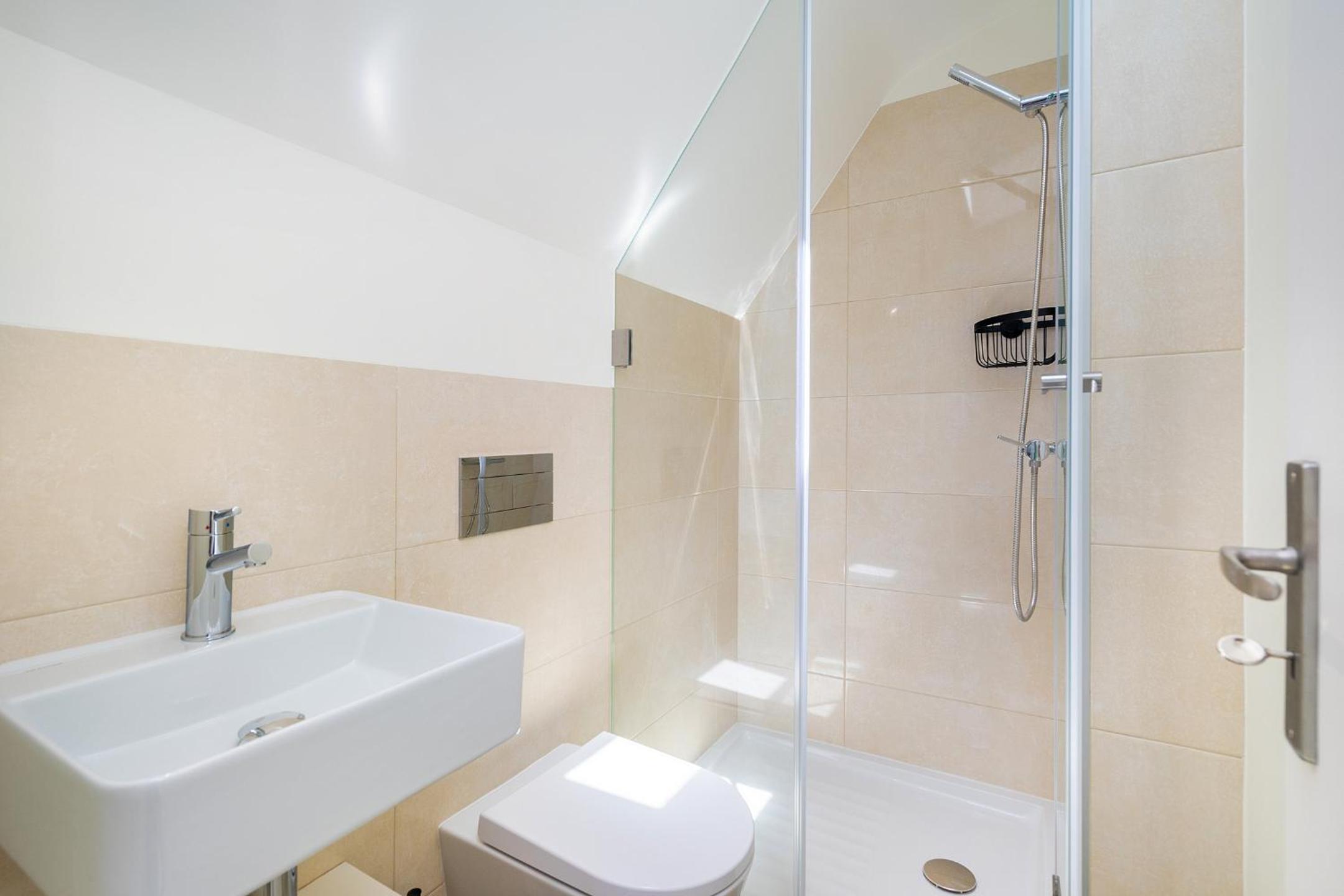 WHome Central Lisbon Flat in the Heart of Anjos view 4