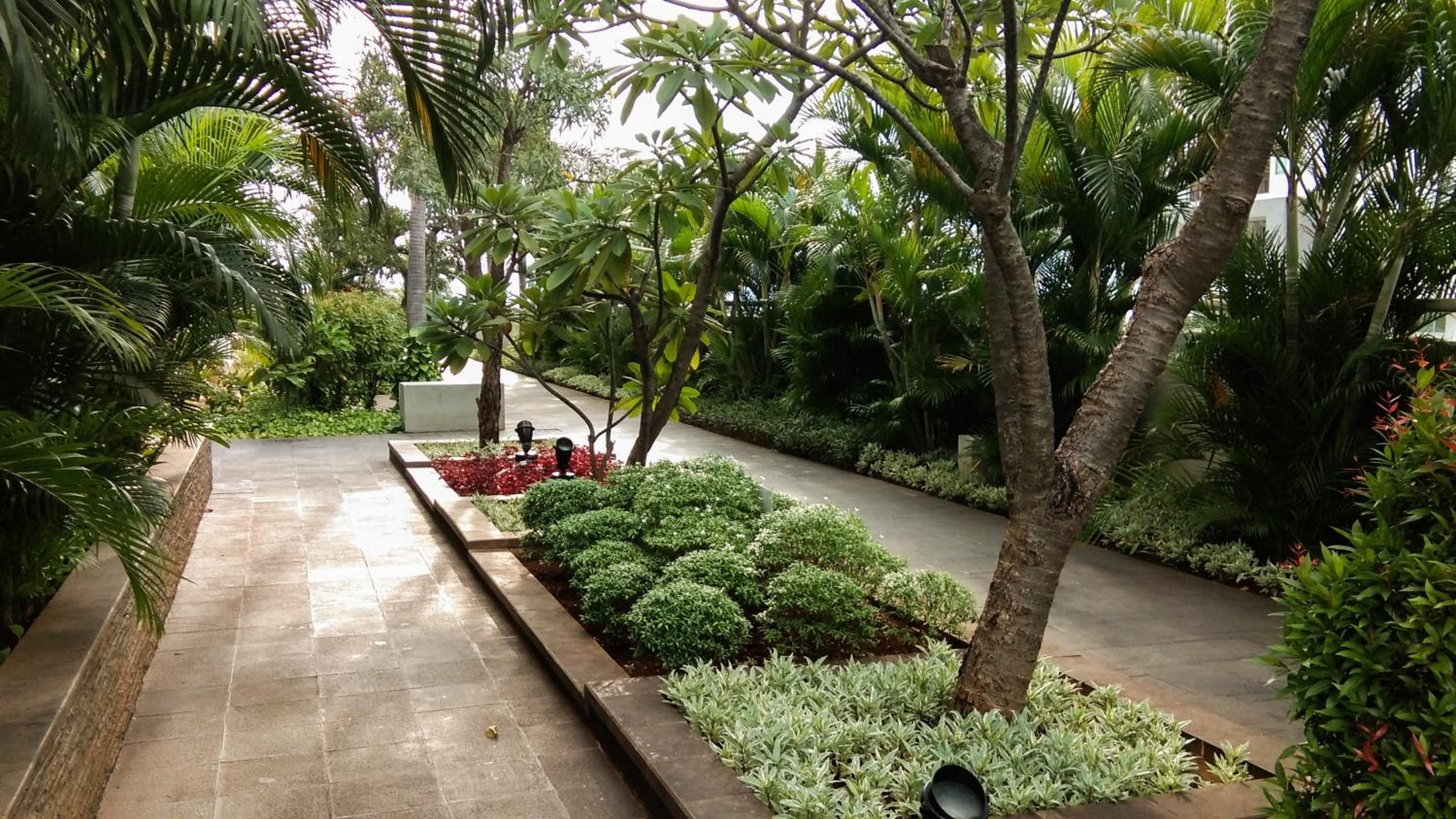 Great Deal 3BR Apartment at Thamrin Residence By Travelio view 4