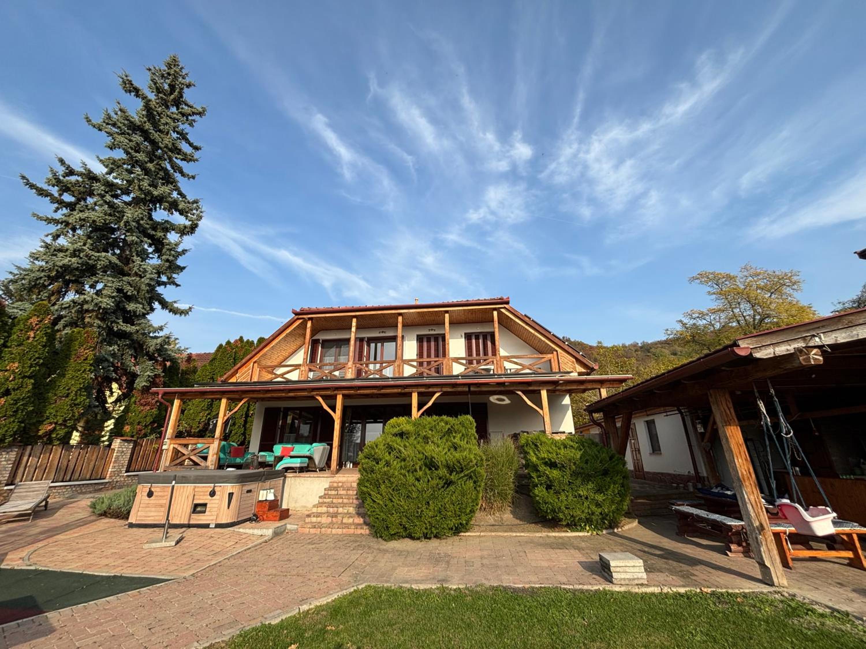 Parti Apartman