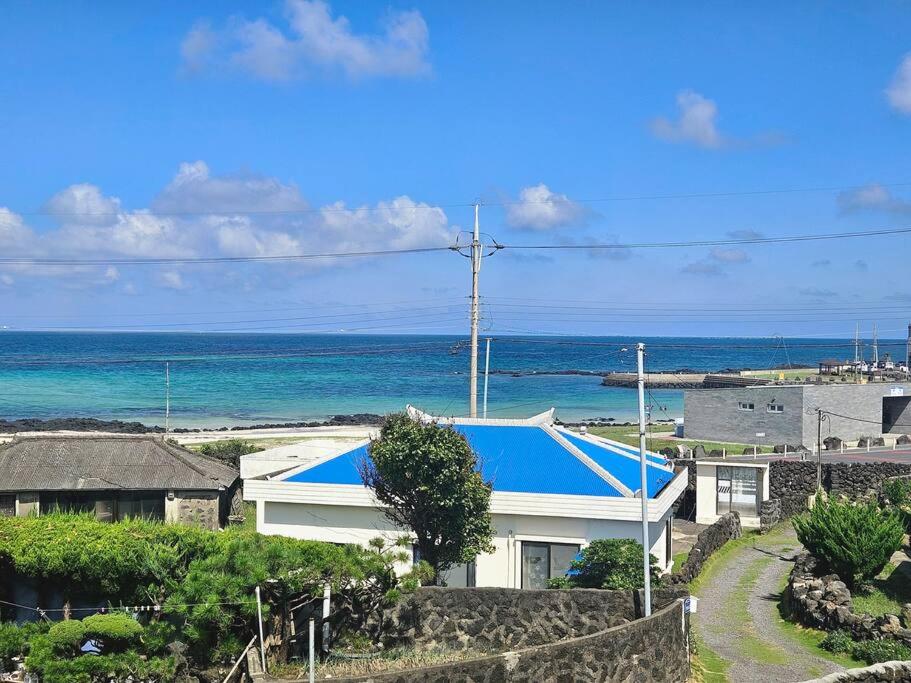 Jeju Rooftop Pyeongdae Private Pension view 4
