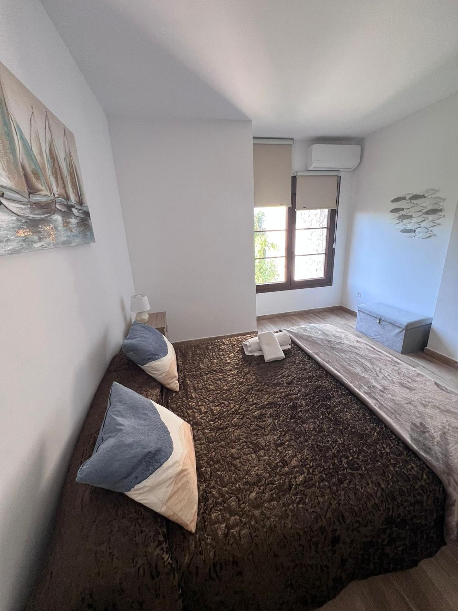 APARTAMENTOS LUZ DE LA BAHÍA SUR CADIZ San Fernando