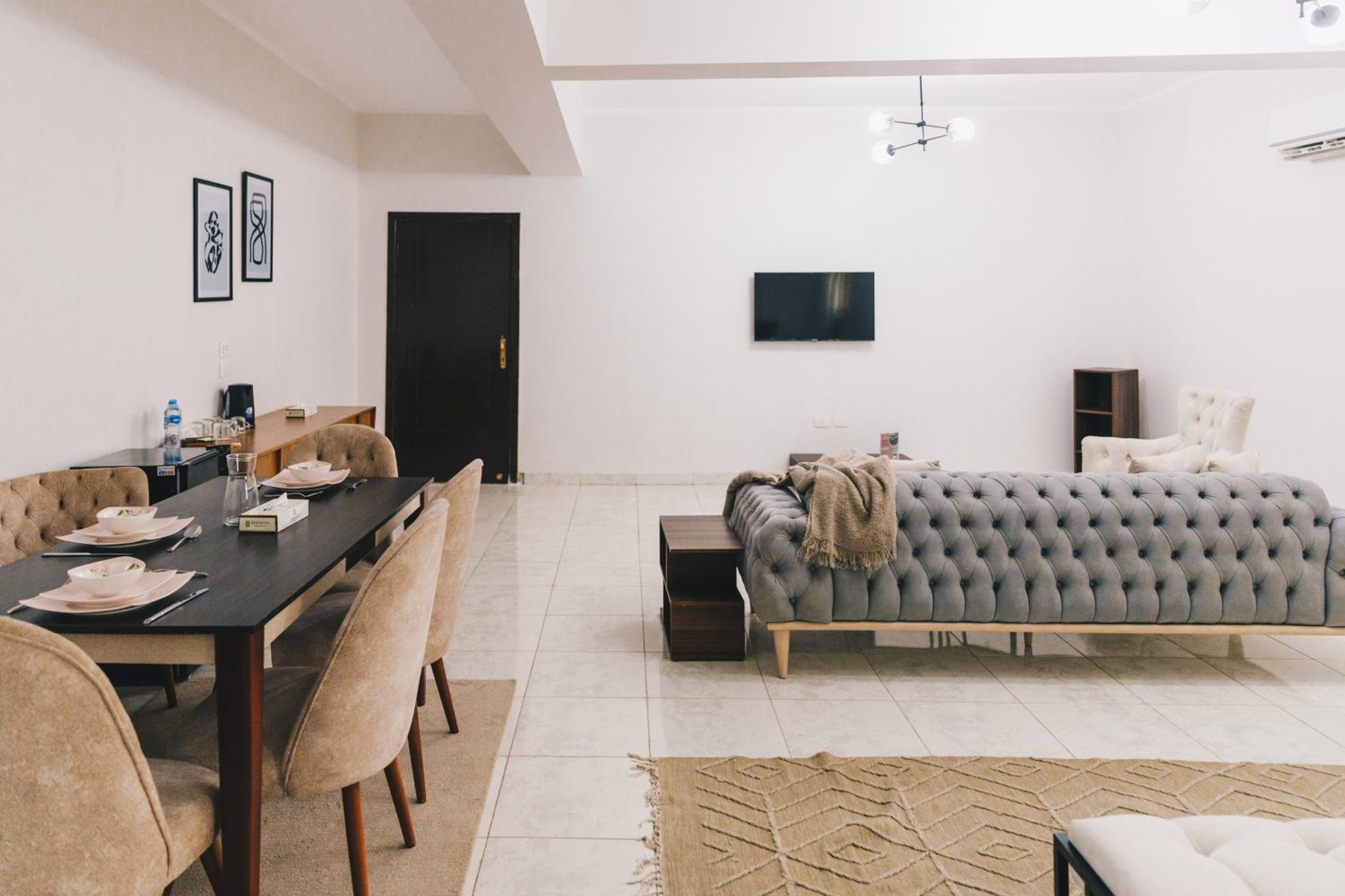 The Seven Six near Waterway 5A Mall by Elegant Hospitality