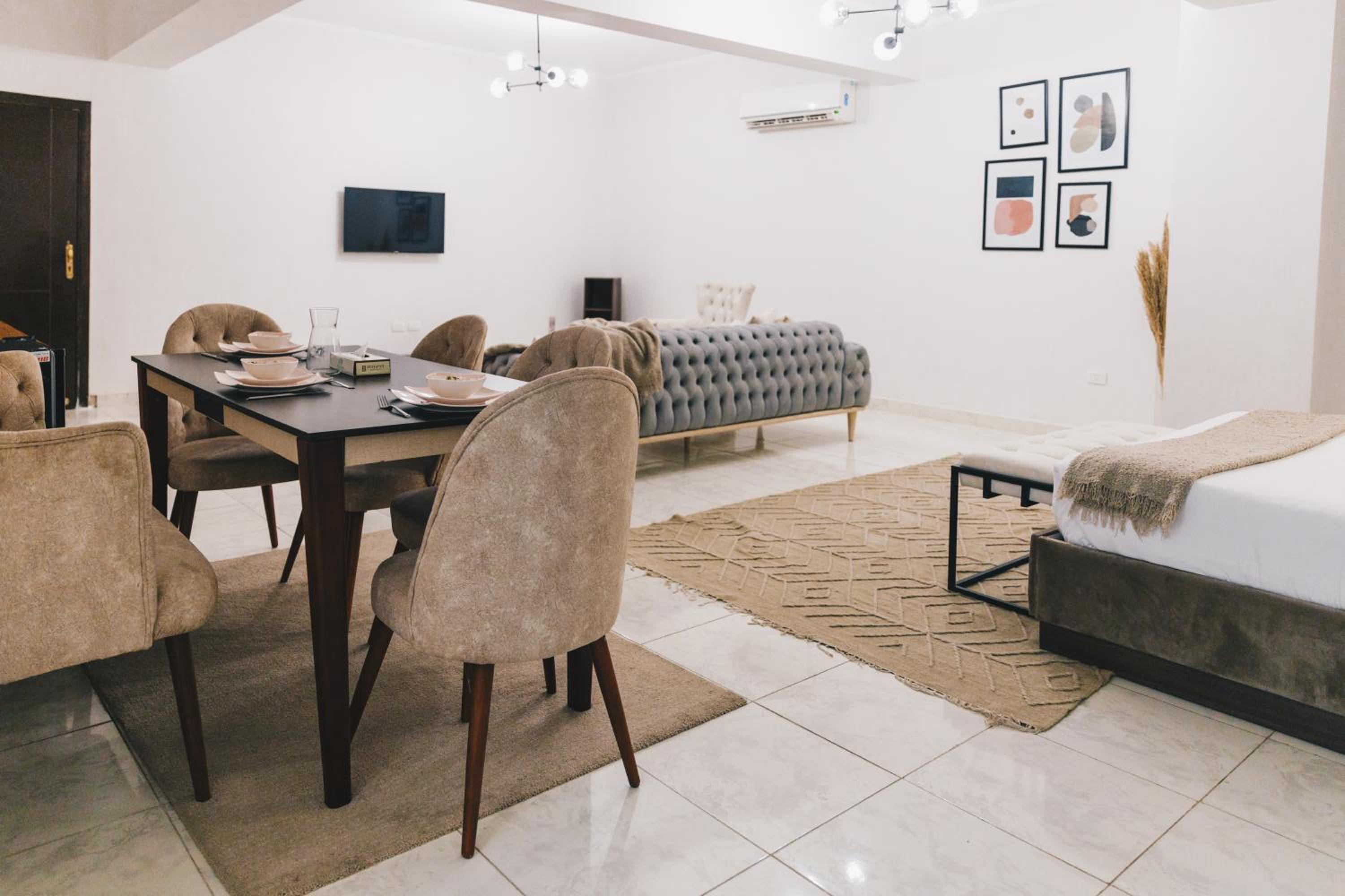 The Seven Six near Waterway 5A Mall by Elegant Hospitality