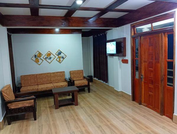 Placid Guest House Nongstoin