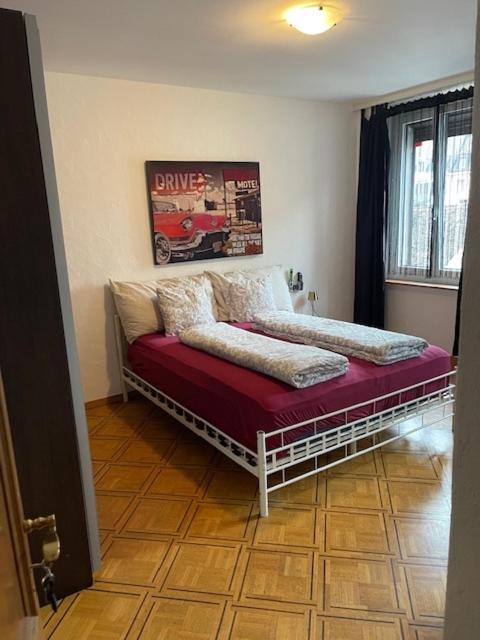 4 PREISWERTES Zimmer in privater Wohnung, kein Hotel, ohne Personal, zum Übernachten