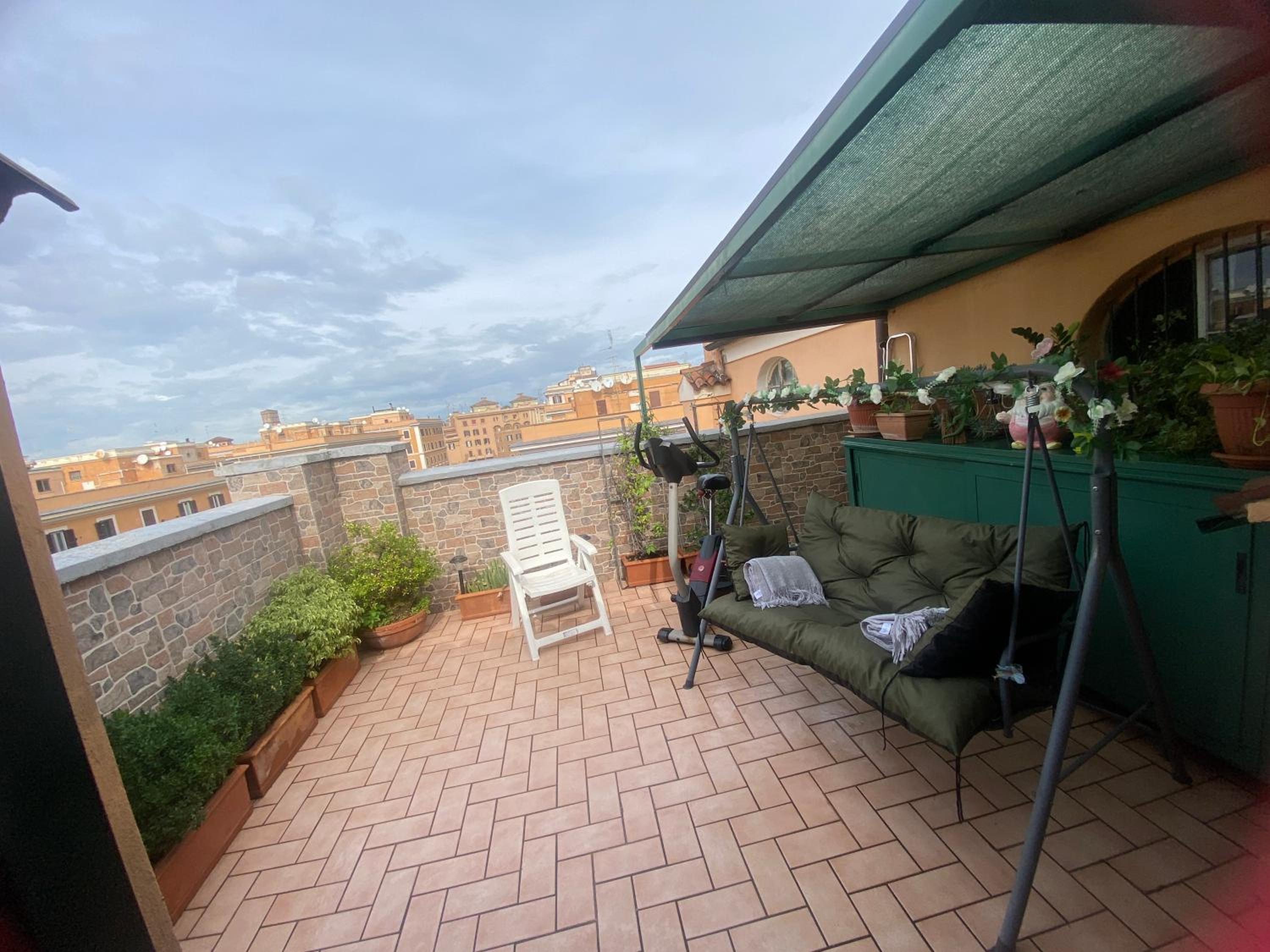 Ave Roma Suite
