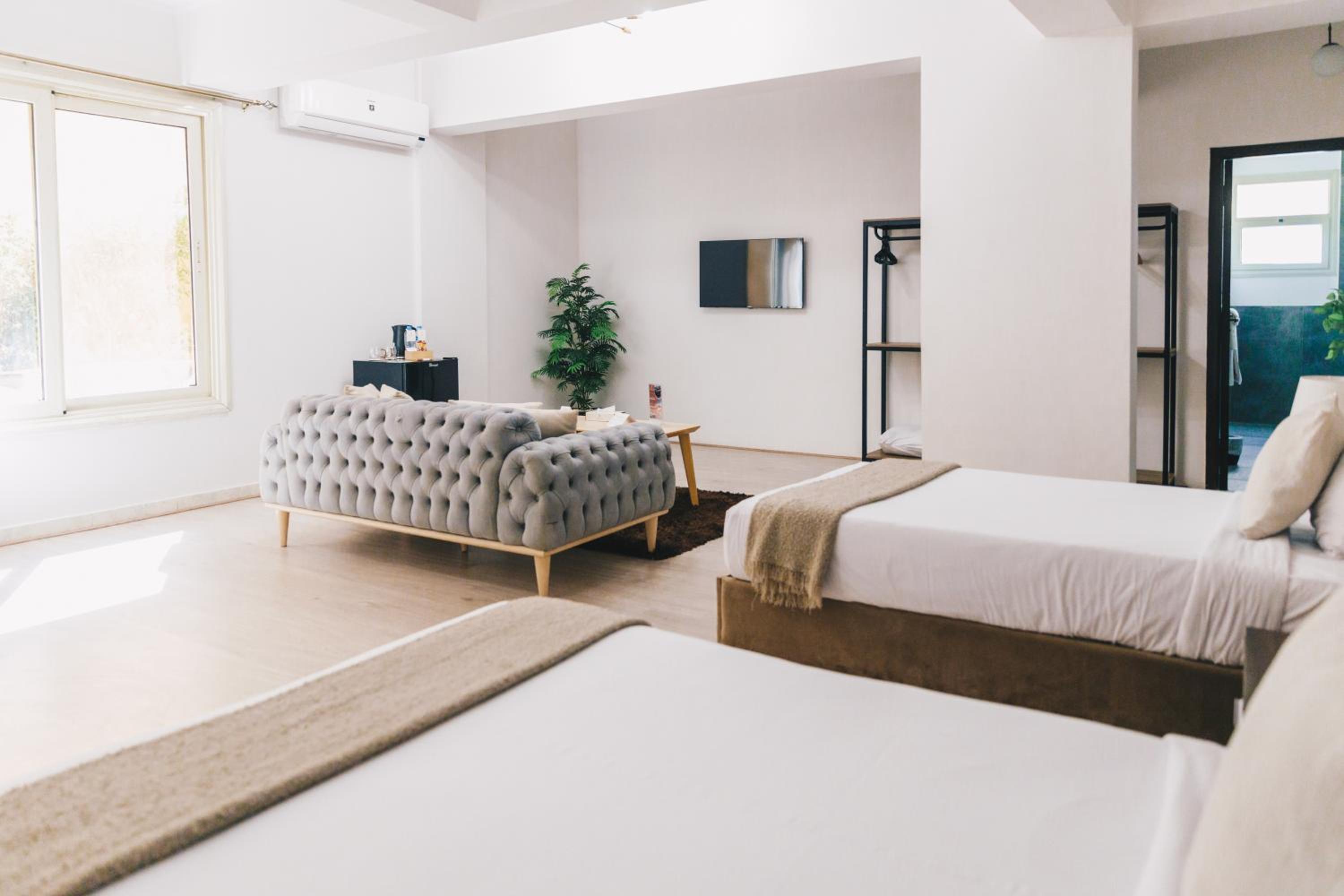The Seven Six near Waterway 5A Mall by Elegant Hospitality