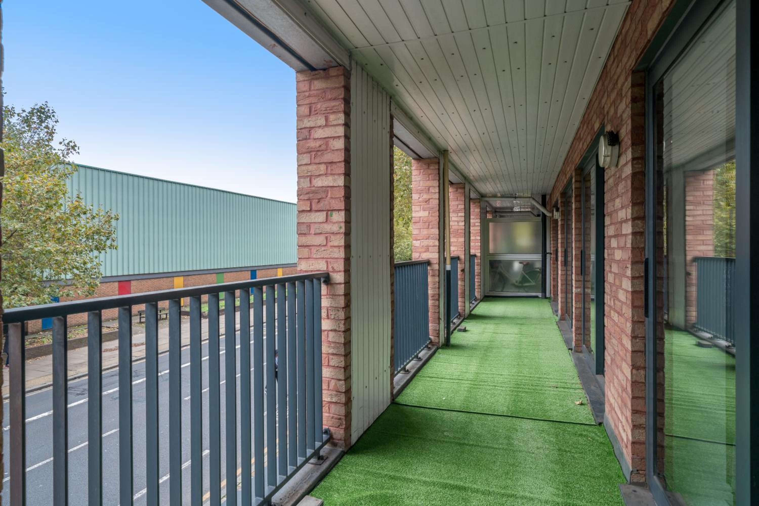 3 bed home by Canning Town station