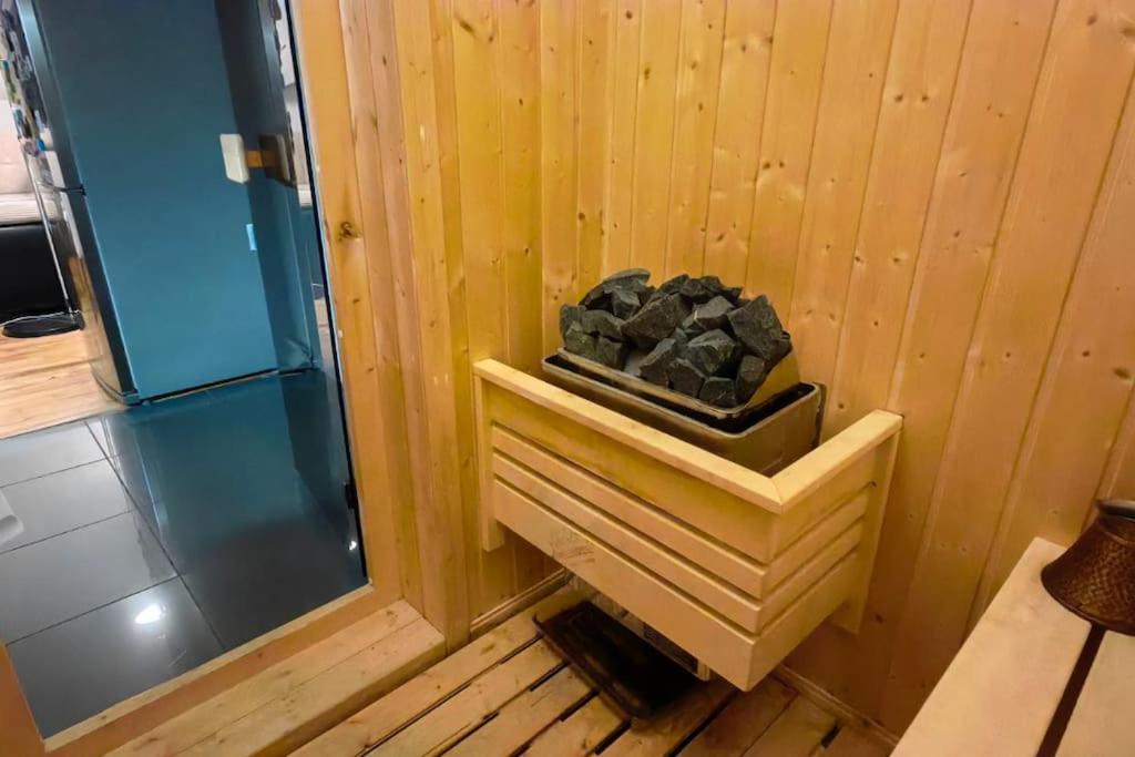 One Bedroom Flat with Sauna