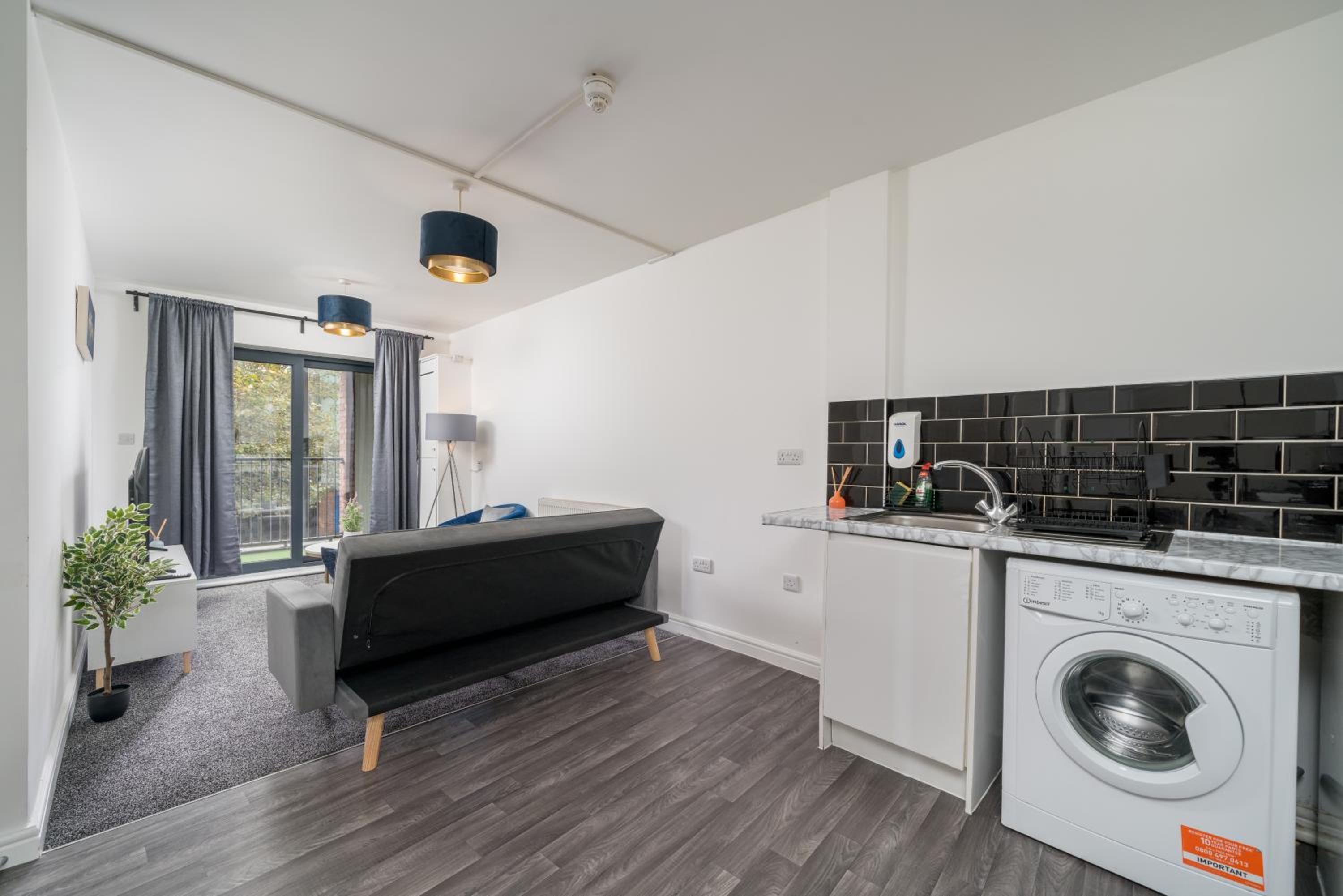 3 bed home by Canning Town station