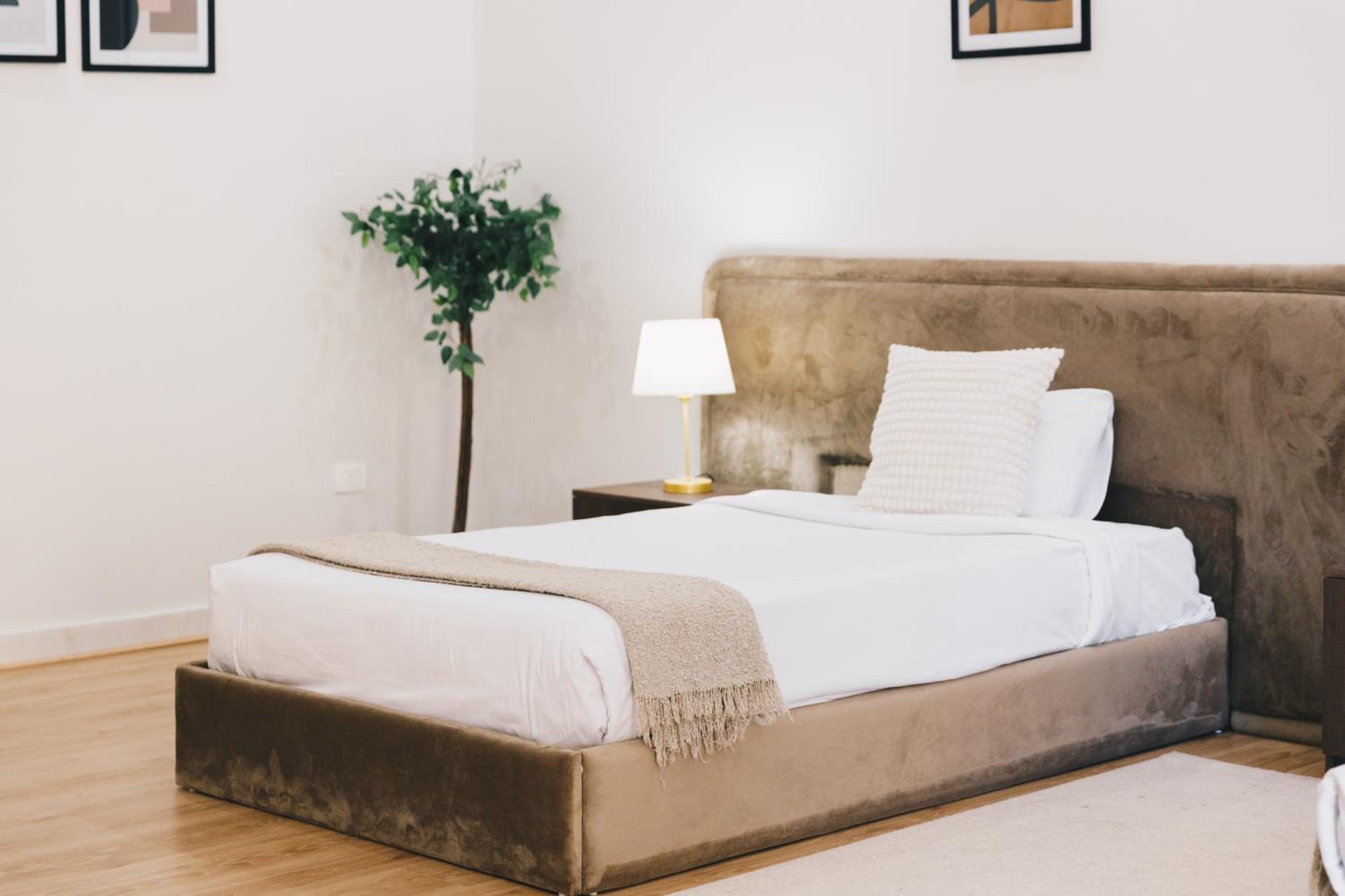 The Seven Six near Waterway 5A Mall by Elegant Hospitality