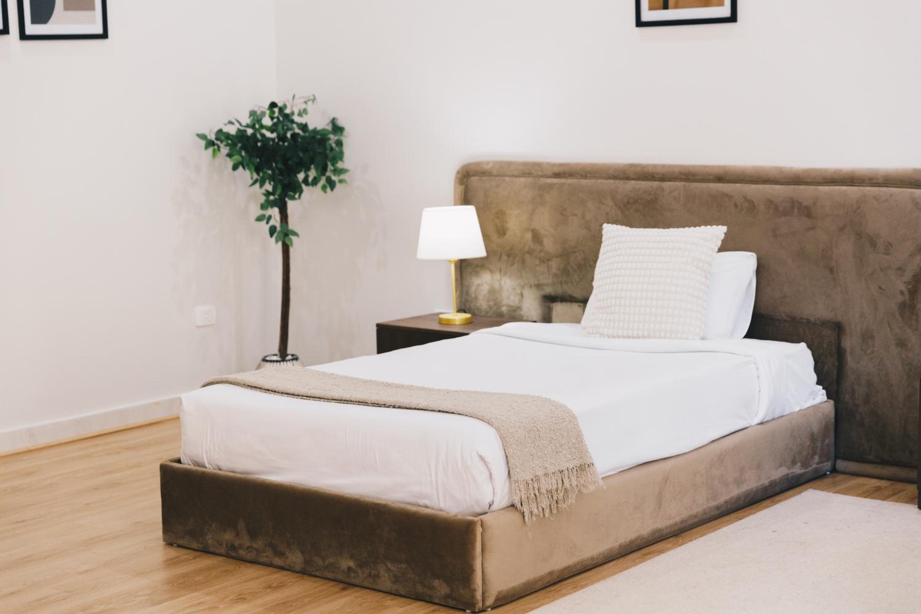 The Seven Six near Waterway 5A Mall by Elegant Hospitality