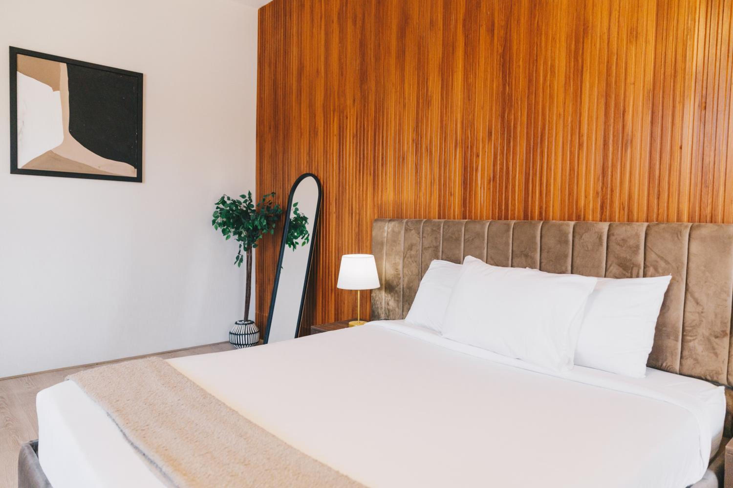 The Seven Six near Waterway 5A Mall by Elegant Hospitality