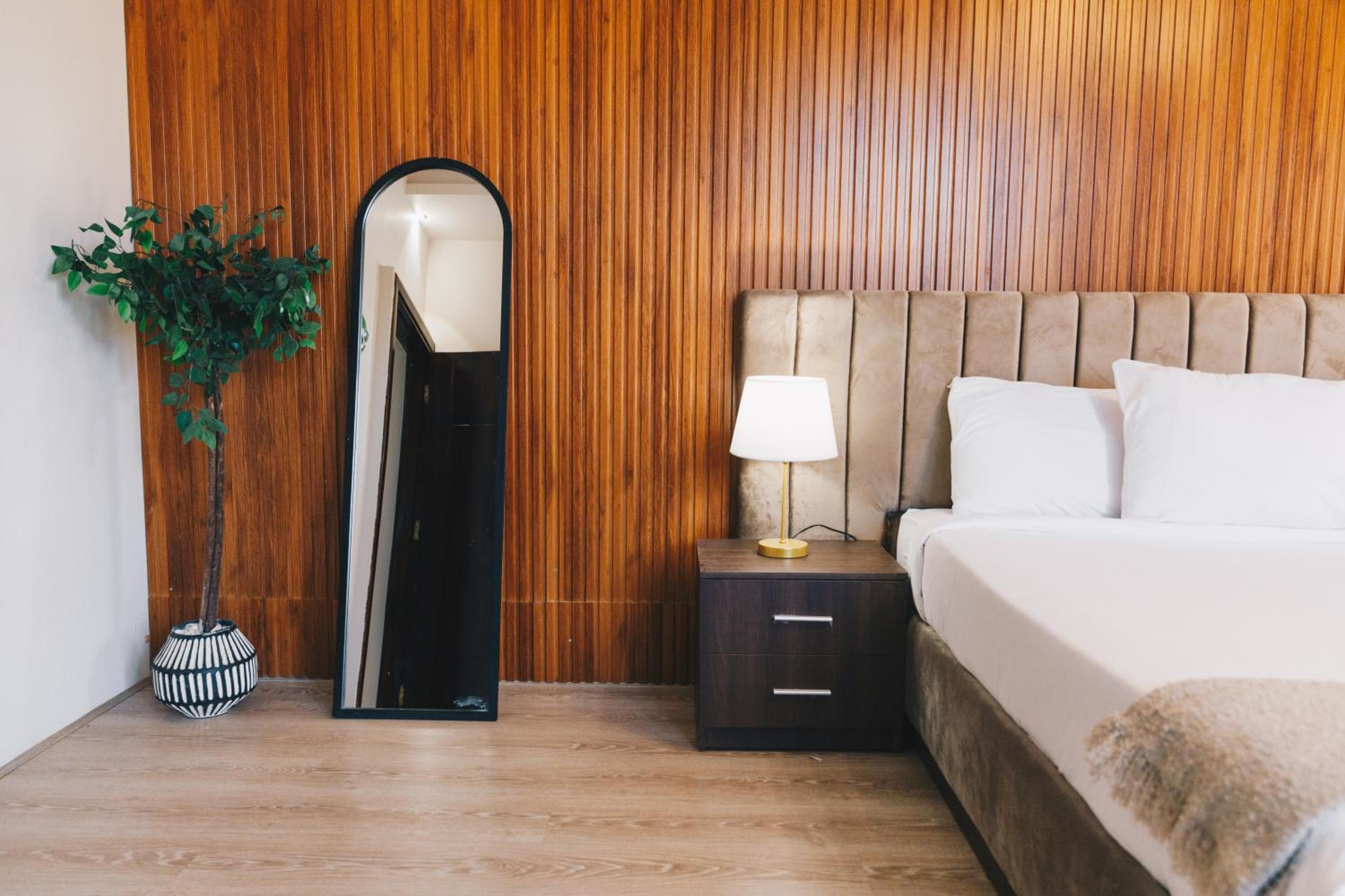 The Seven Six near Waterway 5A Mall by Elegant Hospitality