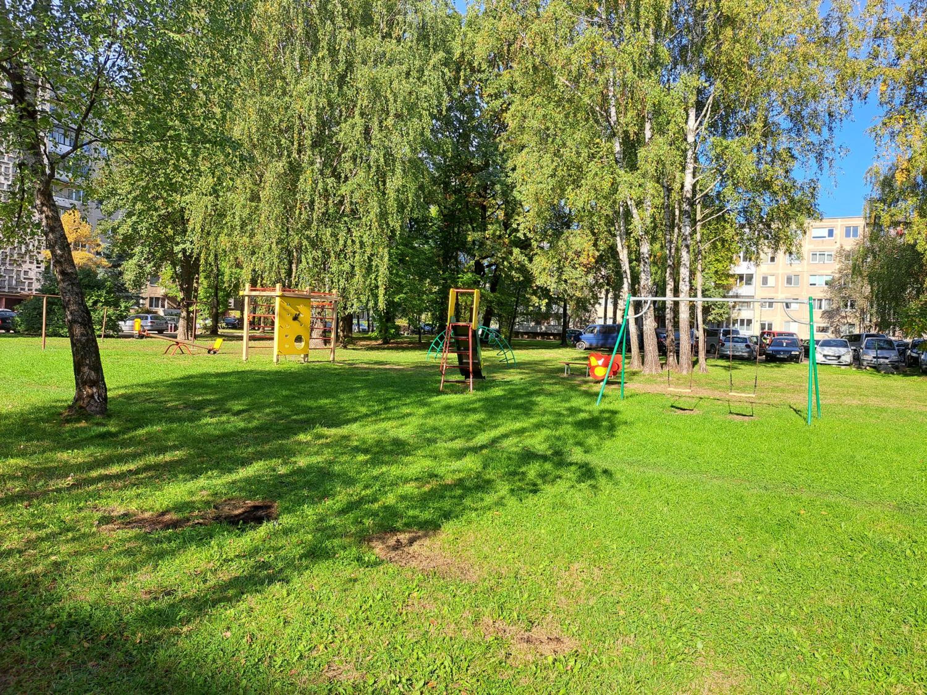 Urban Escape Kaunas - Quiet Apartment 5 km from City Center