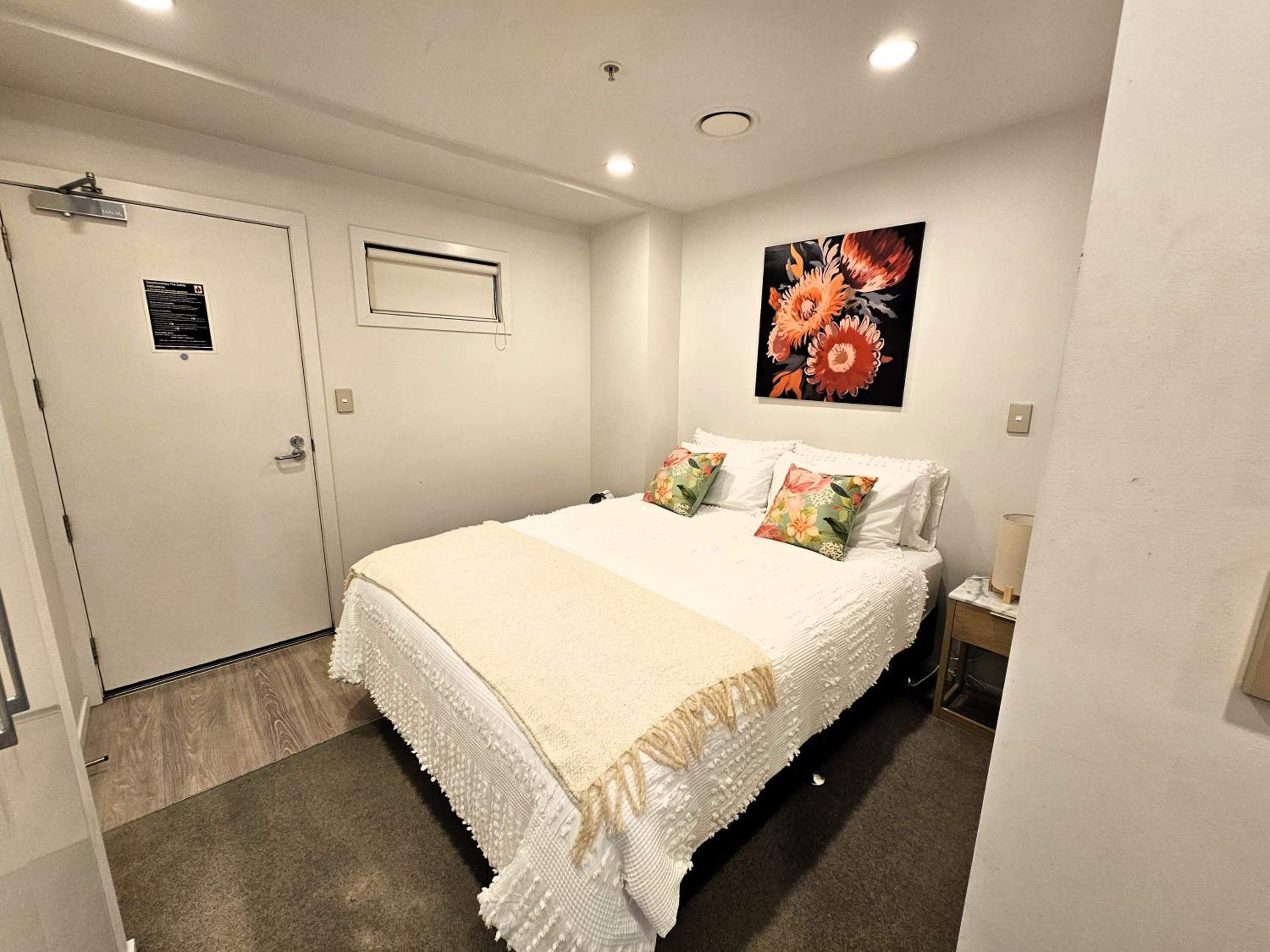 Urban Oasis - Spa, Pool and Kitchen photo 3