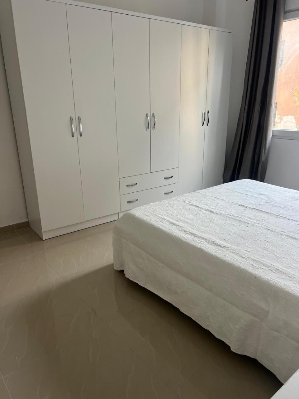 Henri apartment 1