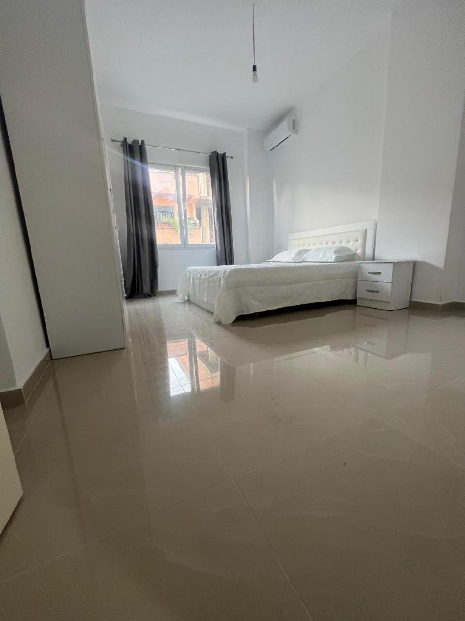 Henri apartment 1
