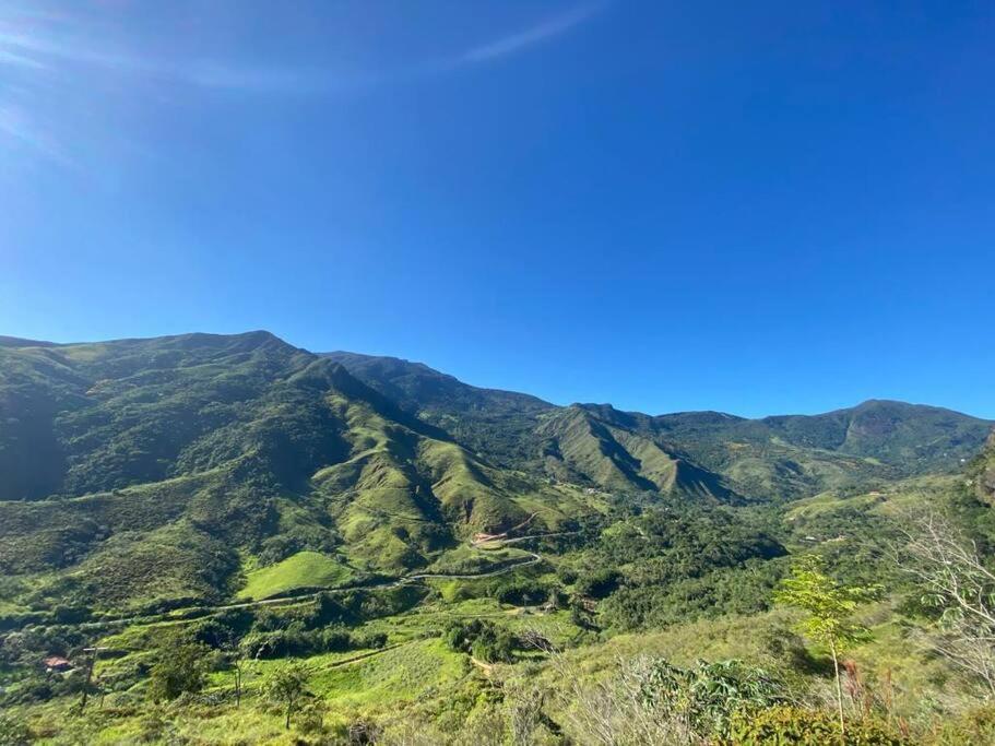 Chalé e Cachoeira Sítio Igrejinha Serra da Bocaina