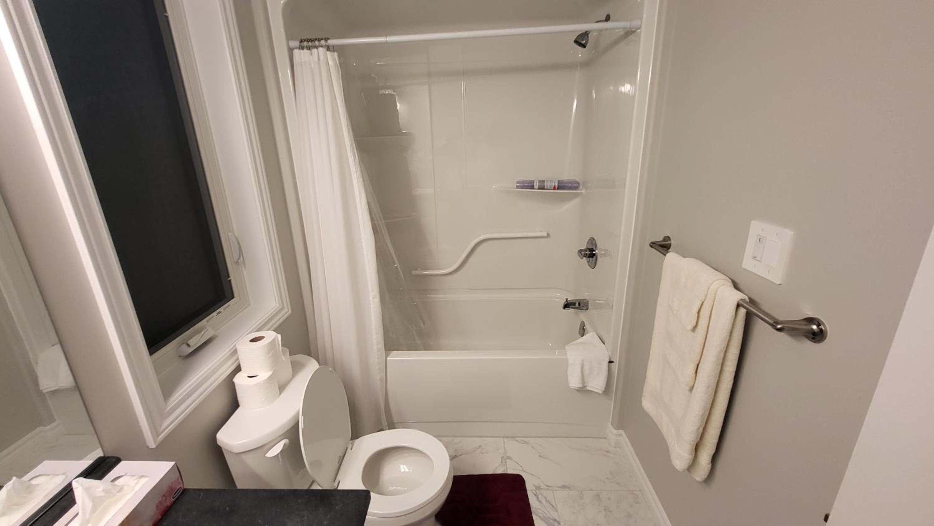 Belleville Vacations - Belleville Comfort Zone - Property Image 17