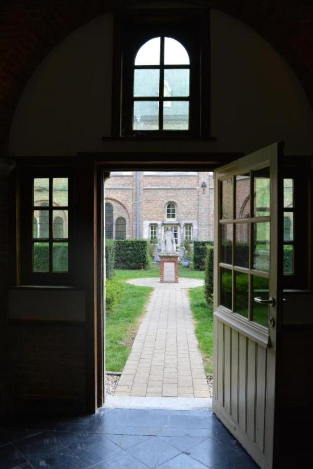 Photo 41