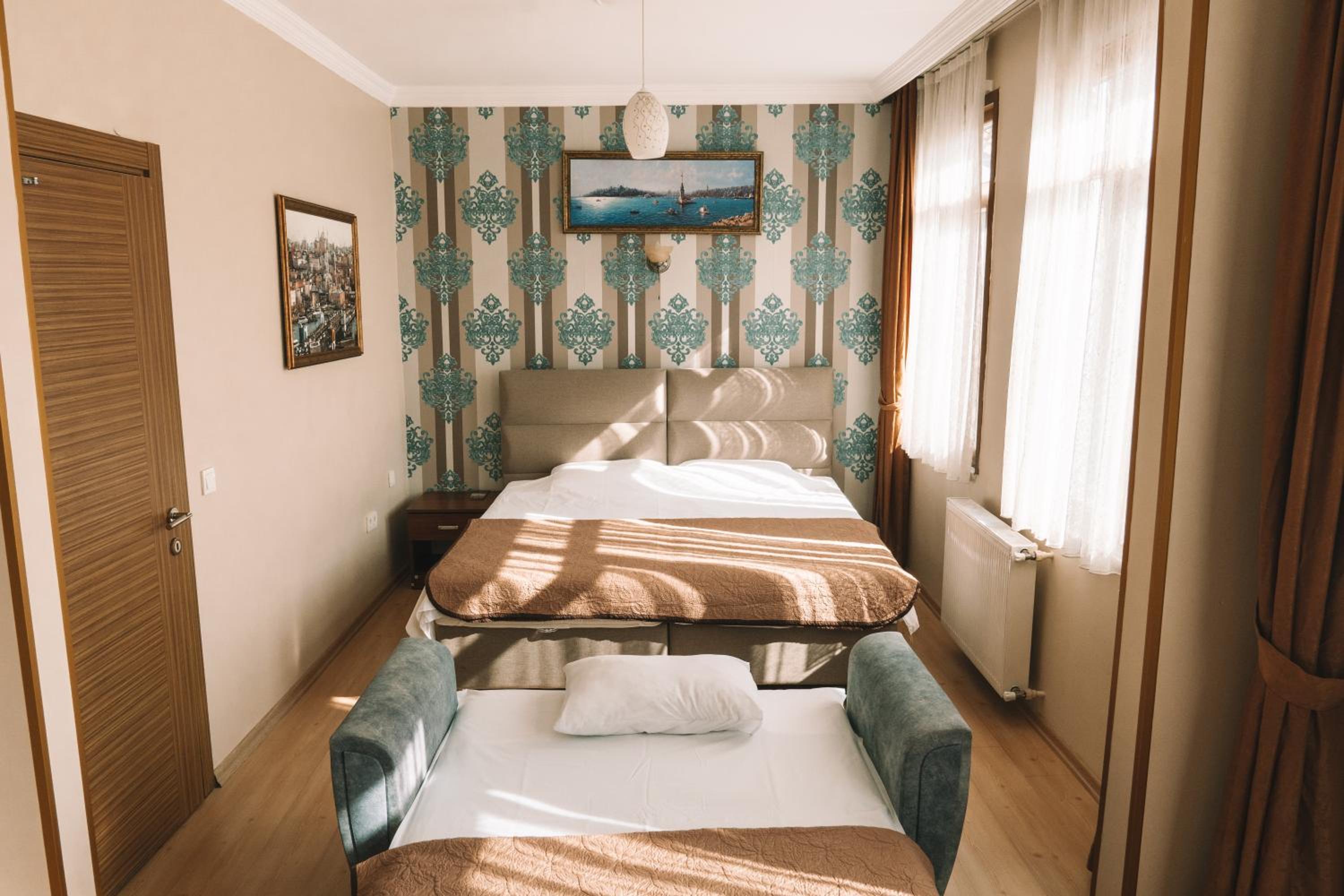 Green Life Apart Hotel