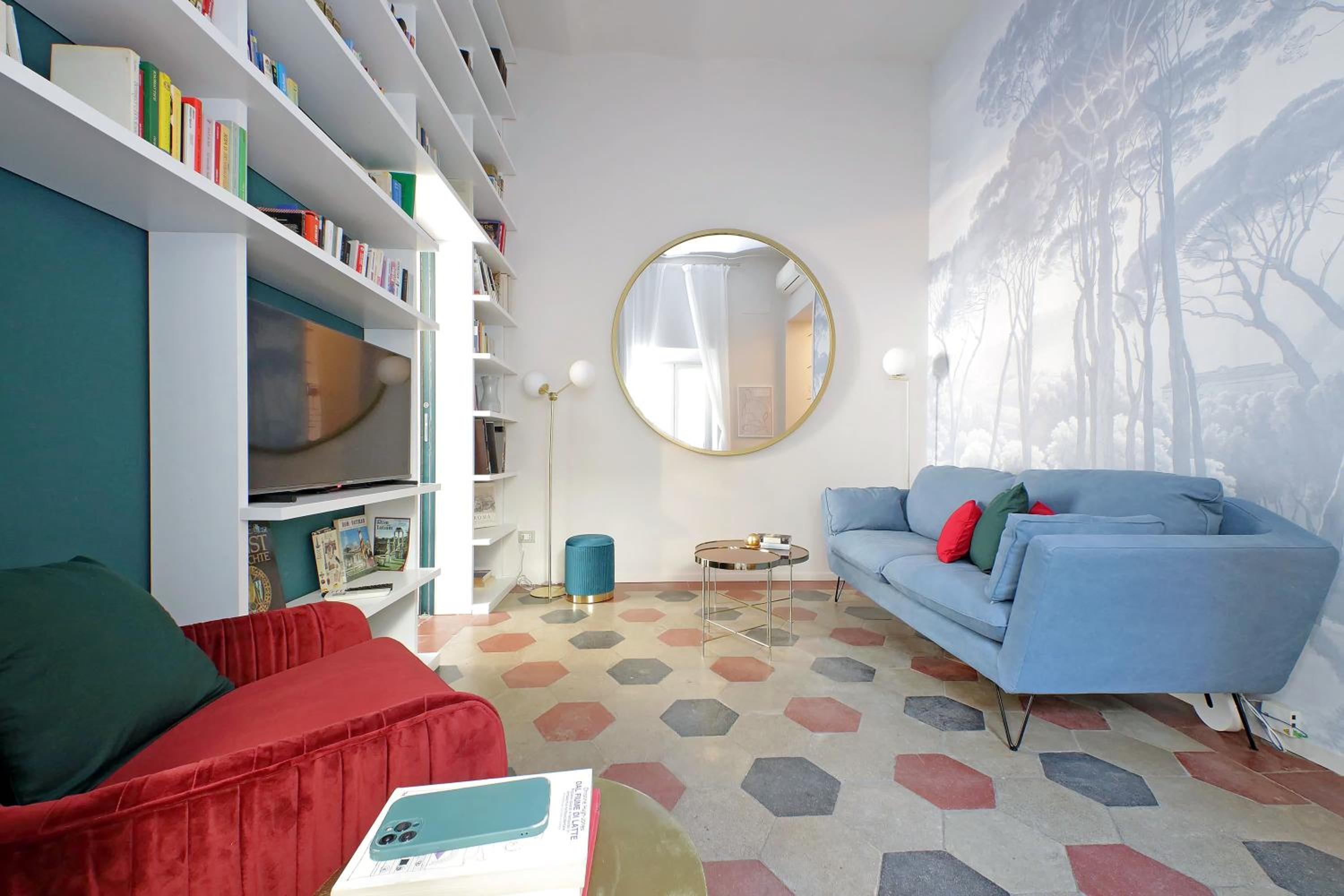 YCH-Colosseo book house