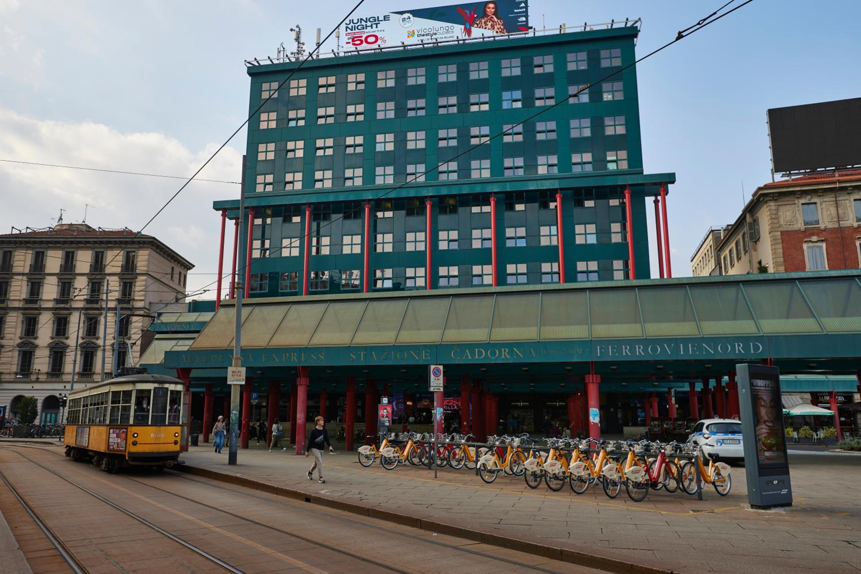 Cadorna CityView Flat - Strategic position in the middle of the Square
