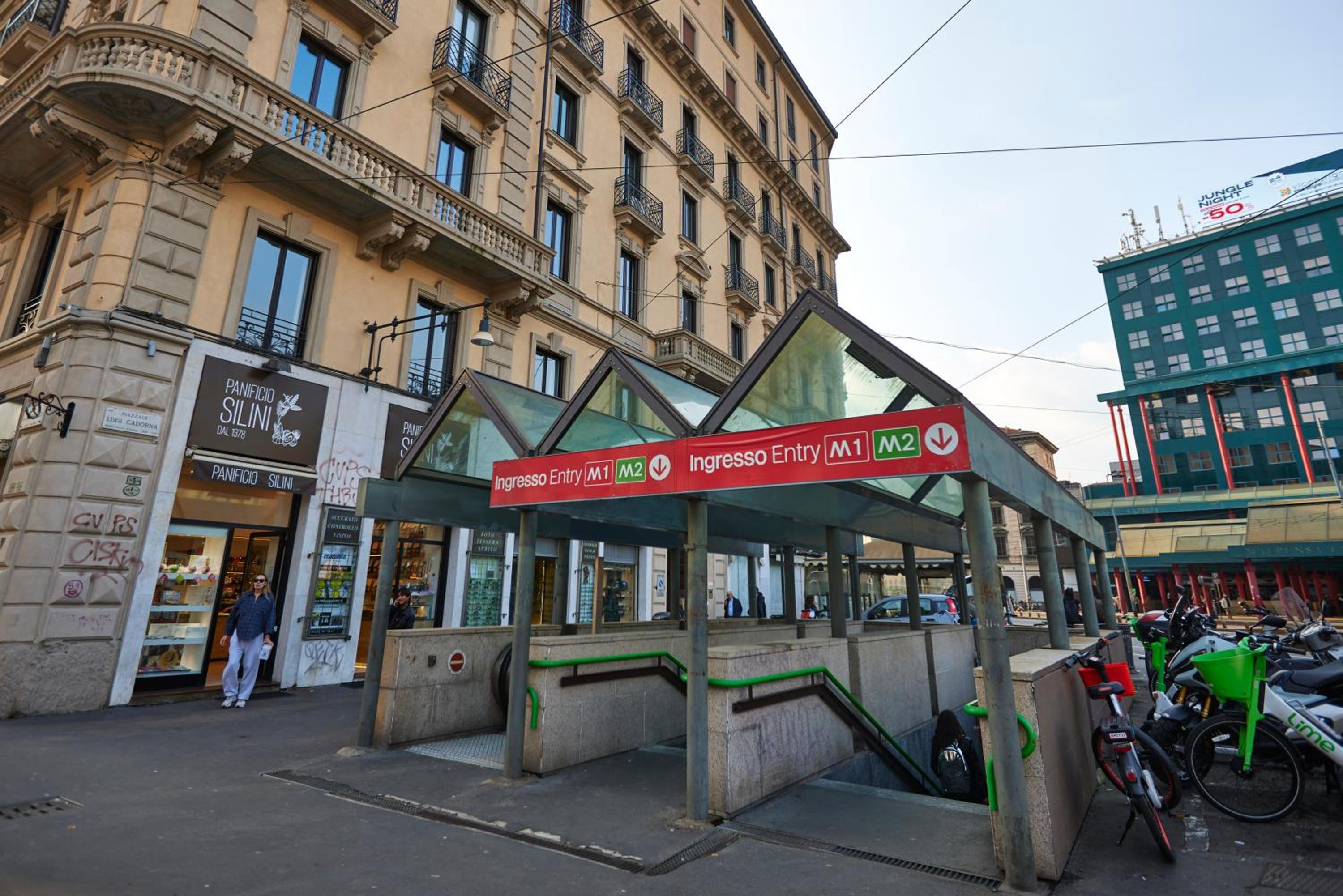 Cadorna CityView Flat - Strategic position in the middle of the Square