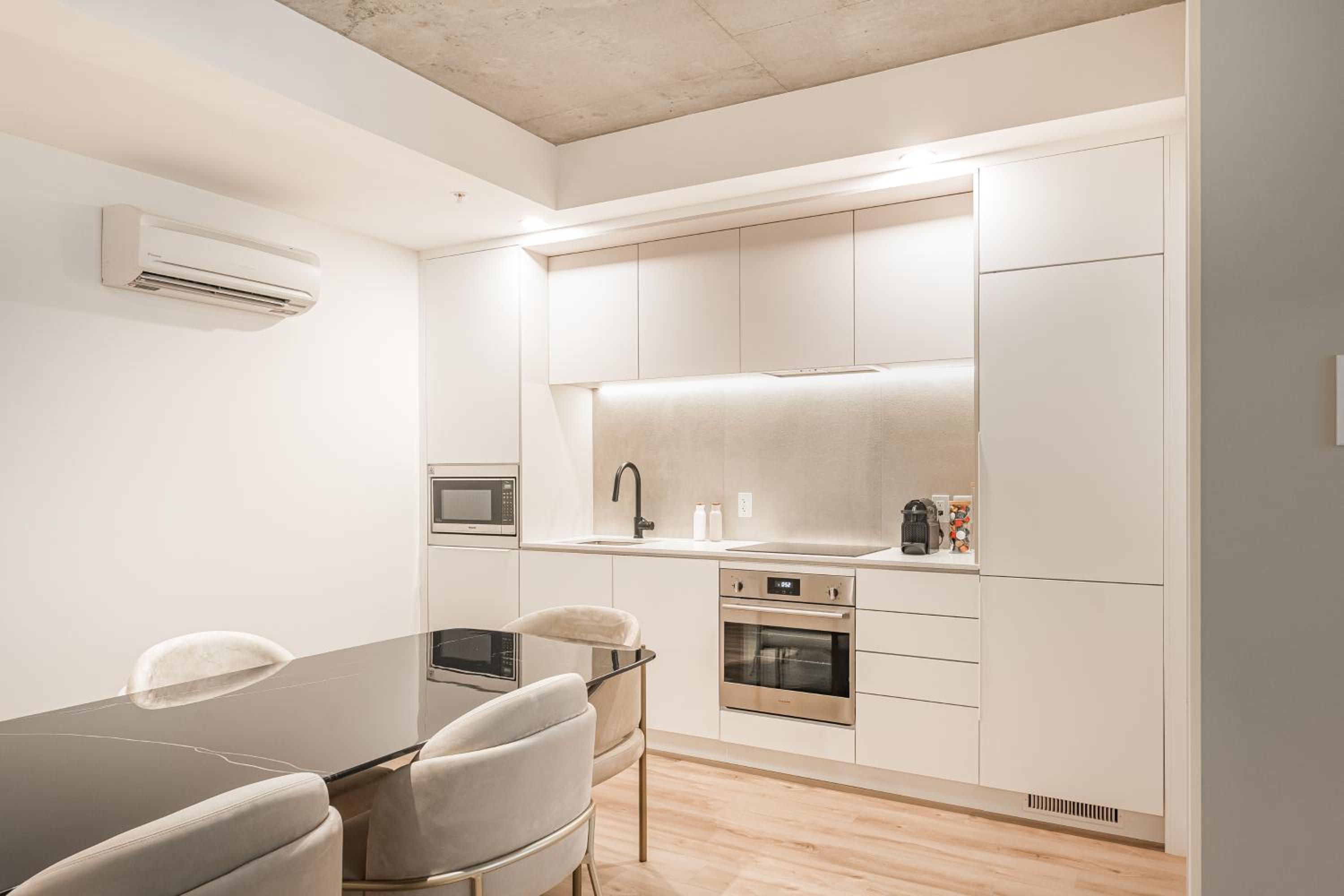 Le Mont Apartments