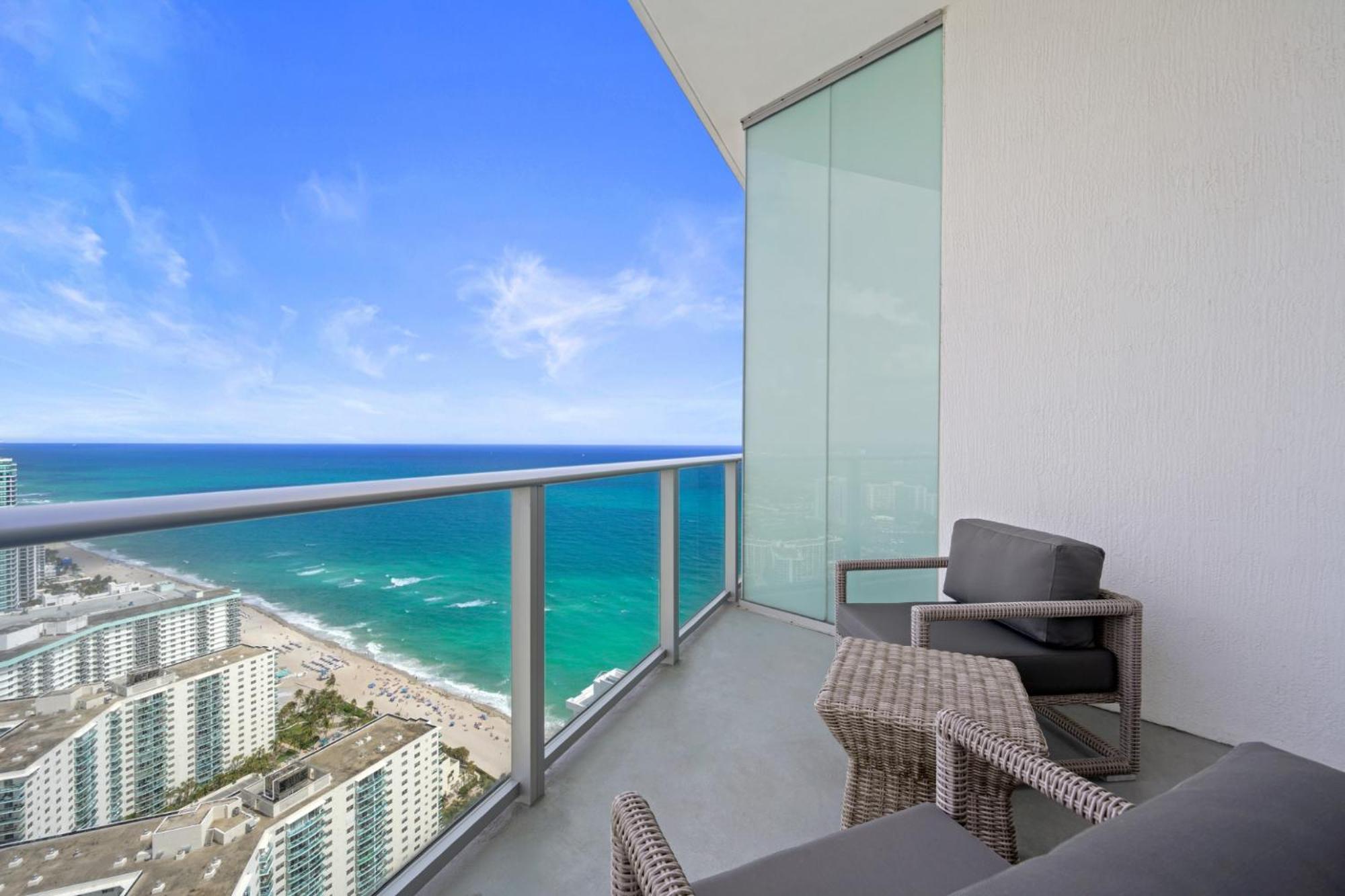 Beautiful Beachfront Penthouse