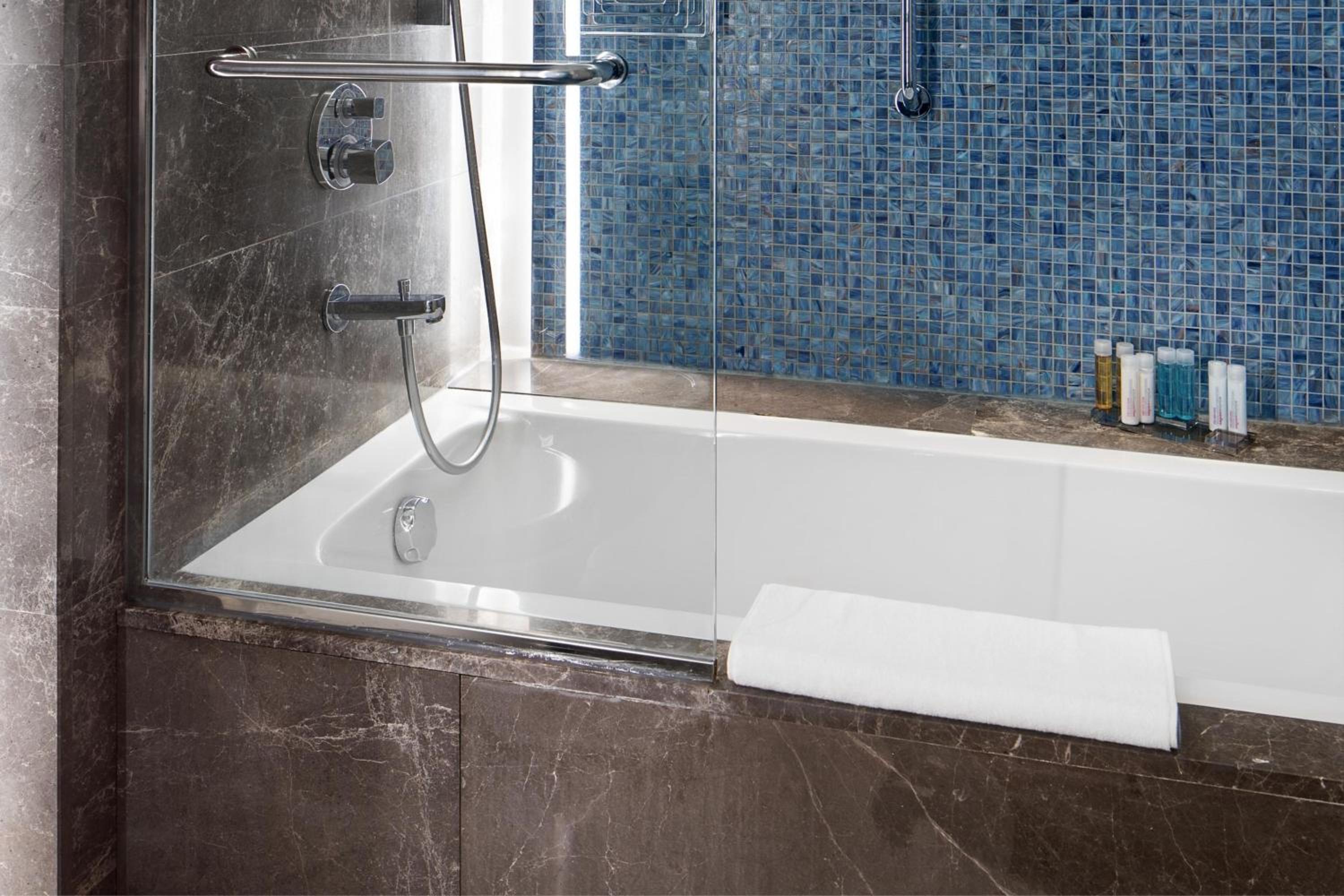 Istanbul Marriott Hotel Sisli - Image 20