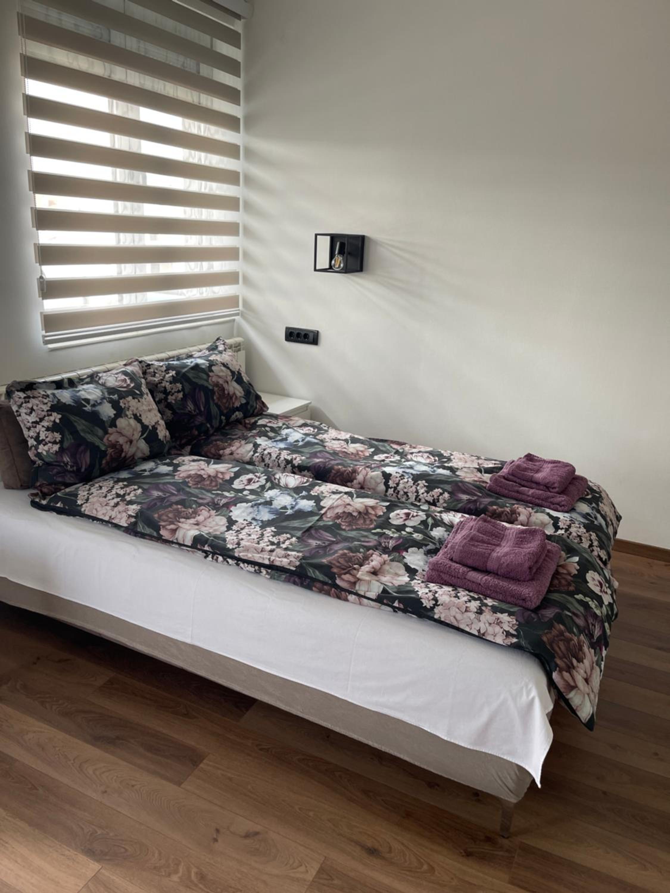 Almond Apartment