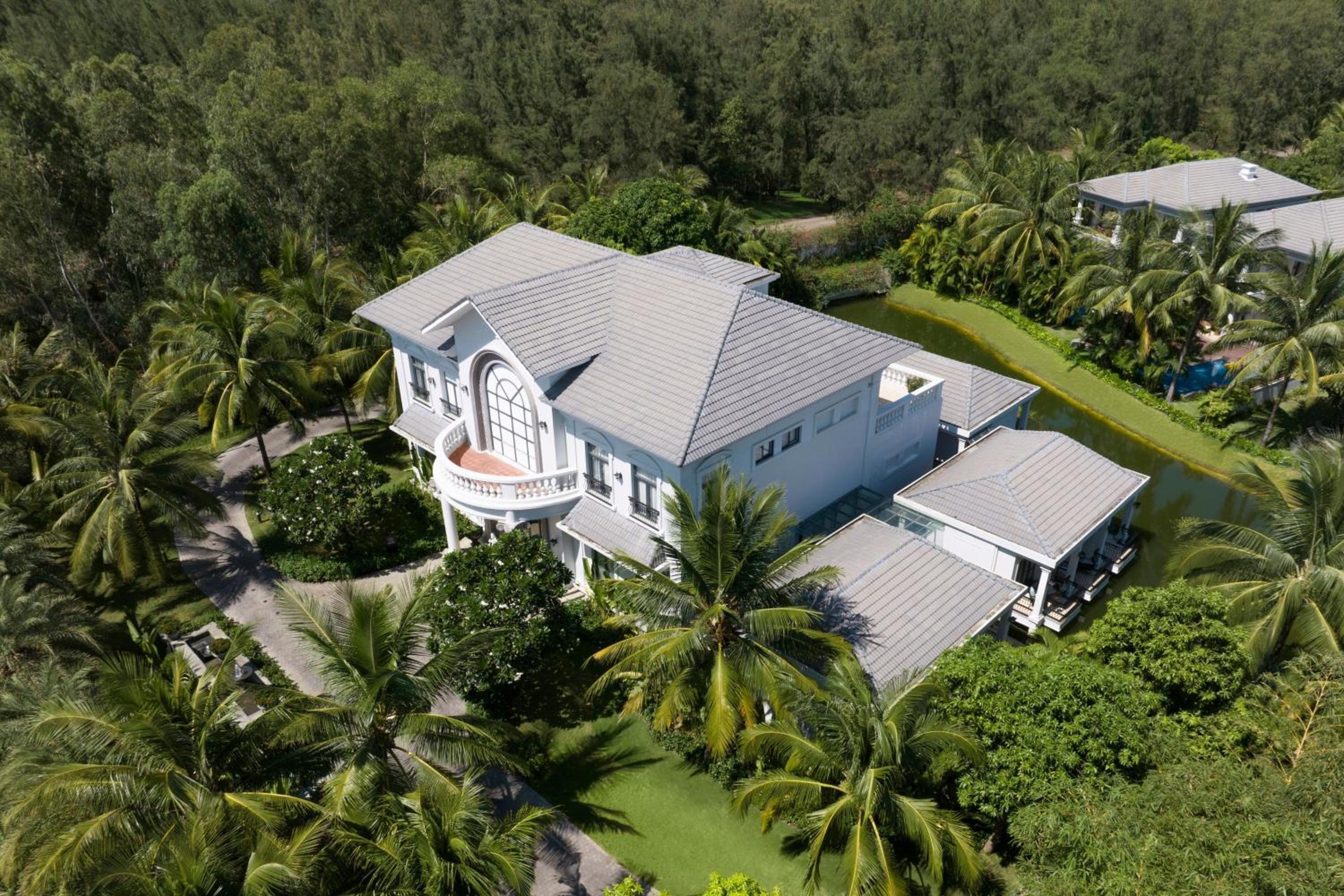 The Ocean Villas Danang 36