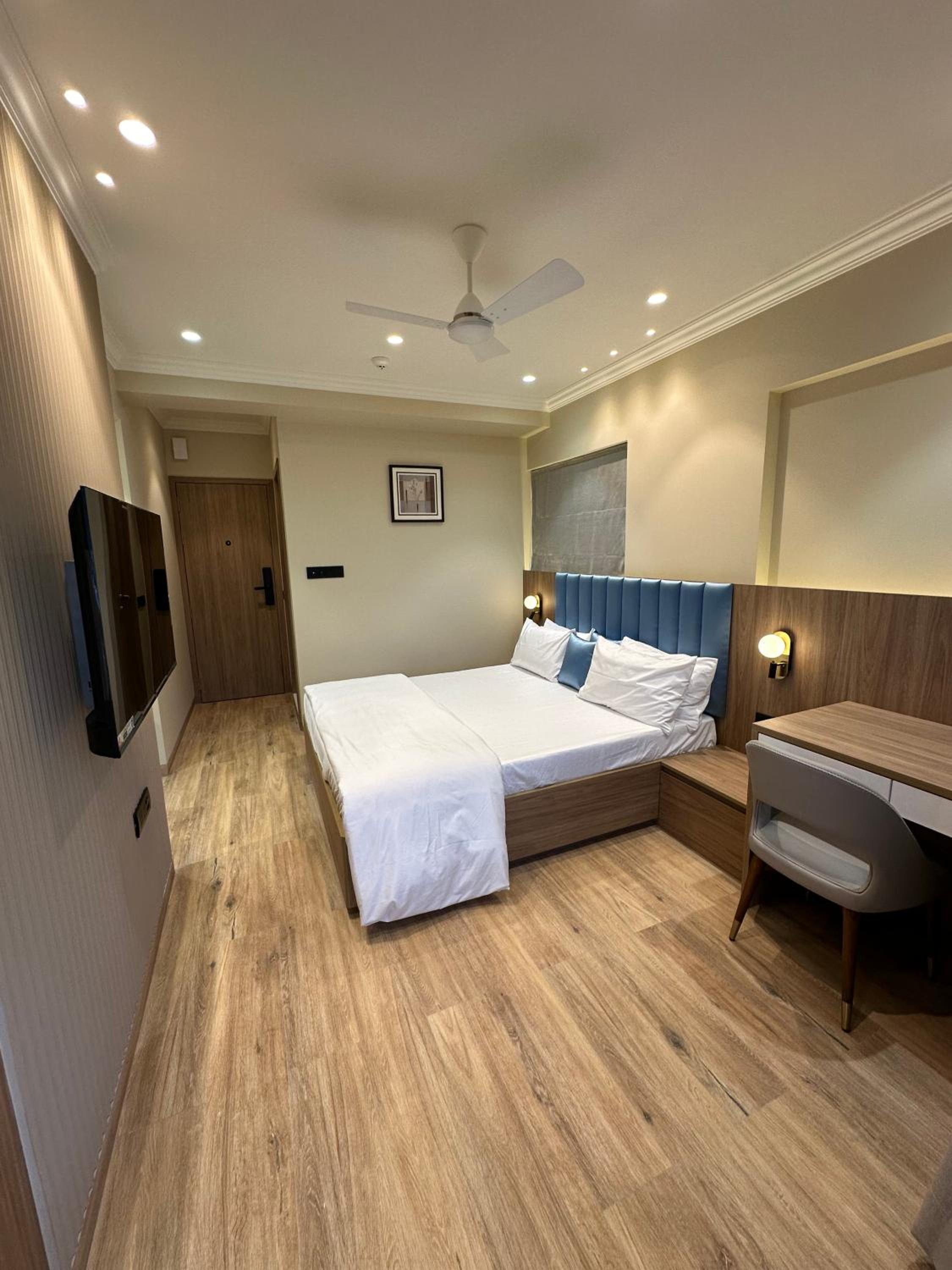 Rudraya Homes - Cozy Premium Serviced Apartments Khar - next to Bandra view 4