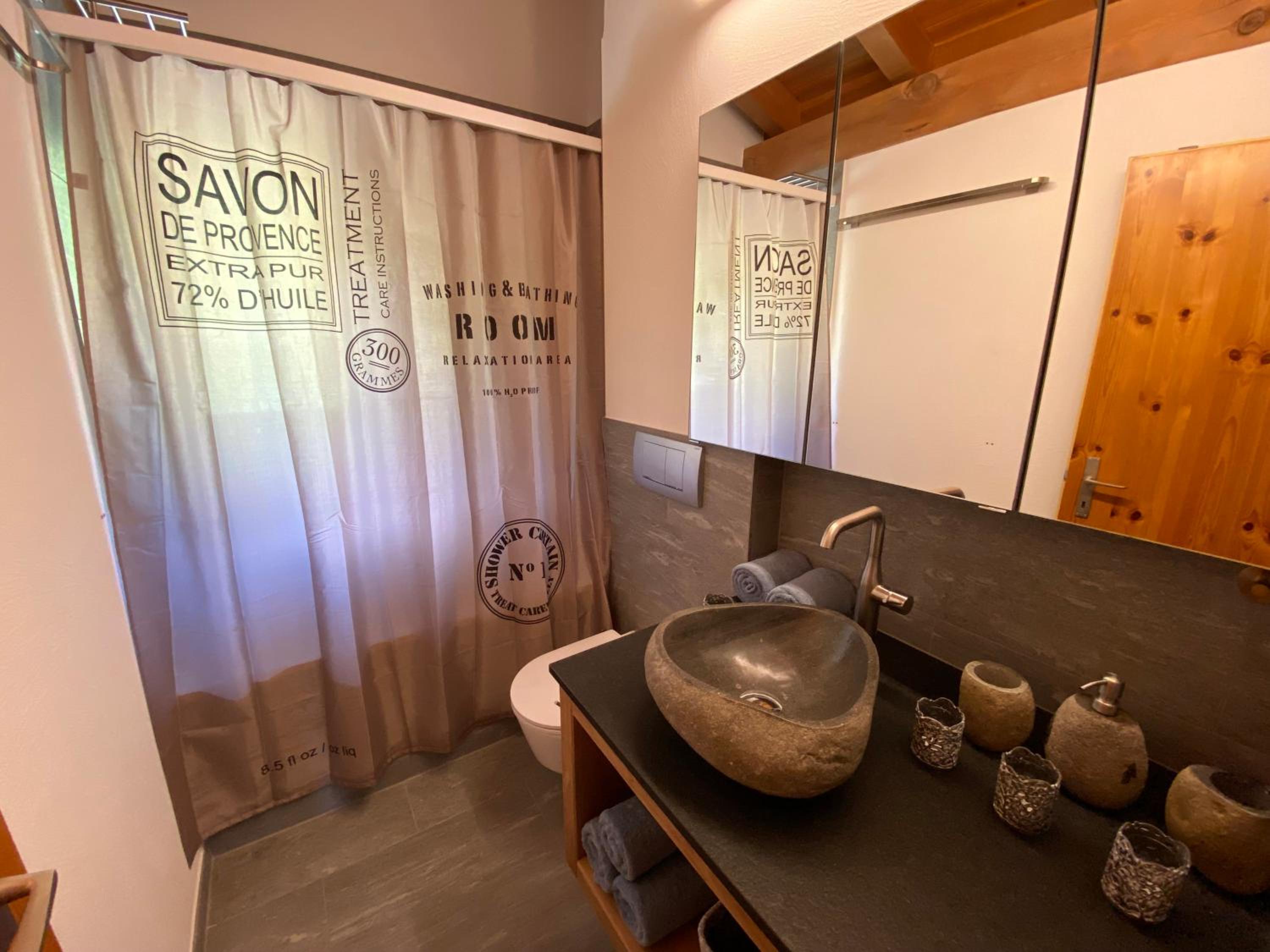 Casa Ansiel - 2.5 Zimmer Ferienwohnung am Sonnenhang von Falera