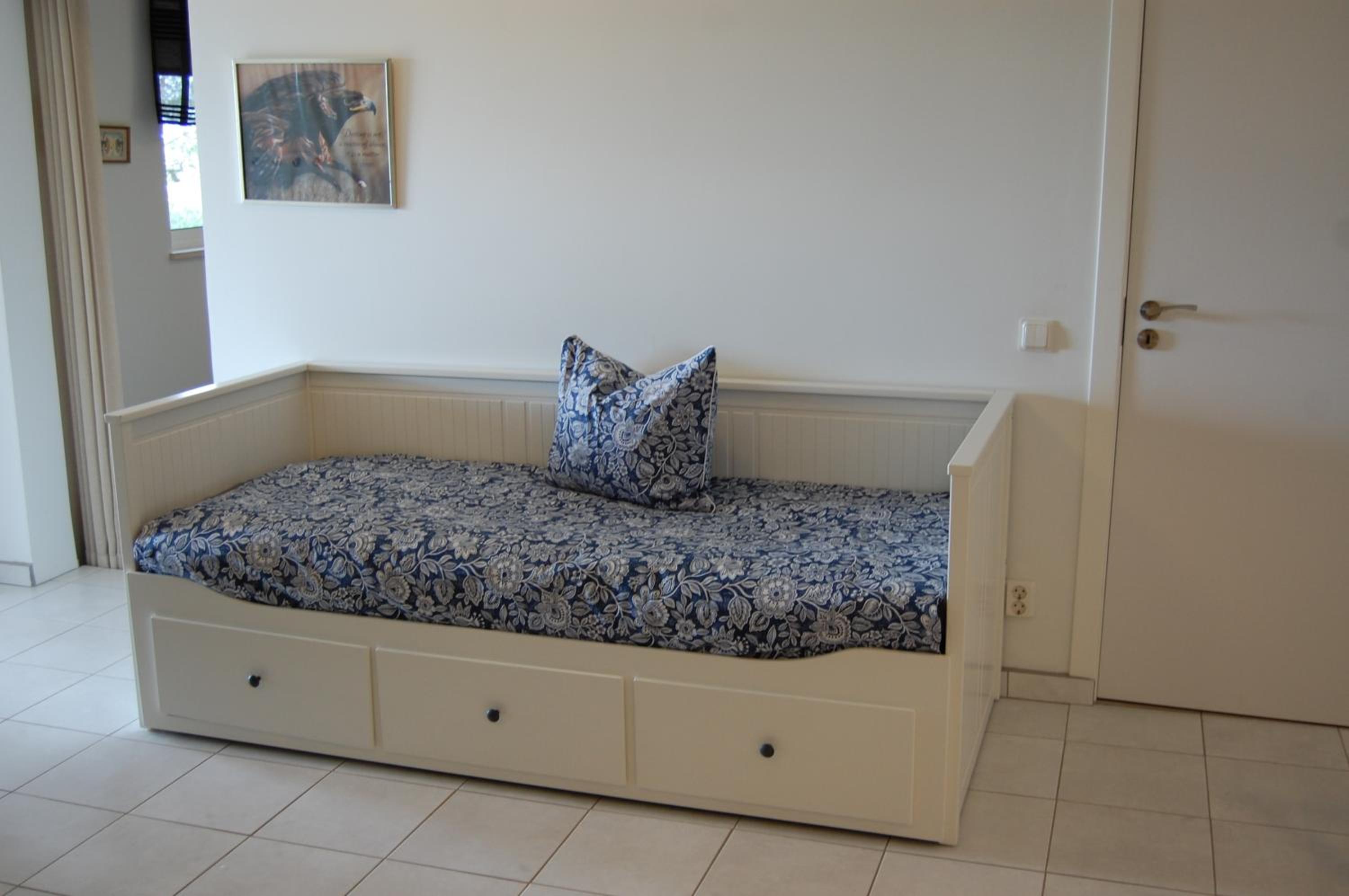 Photo 33